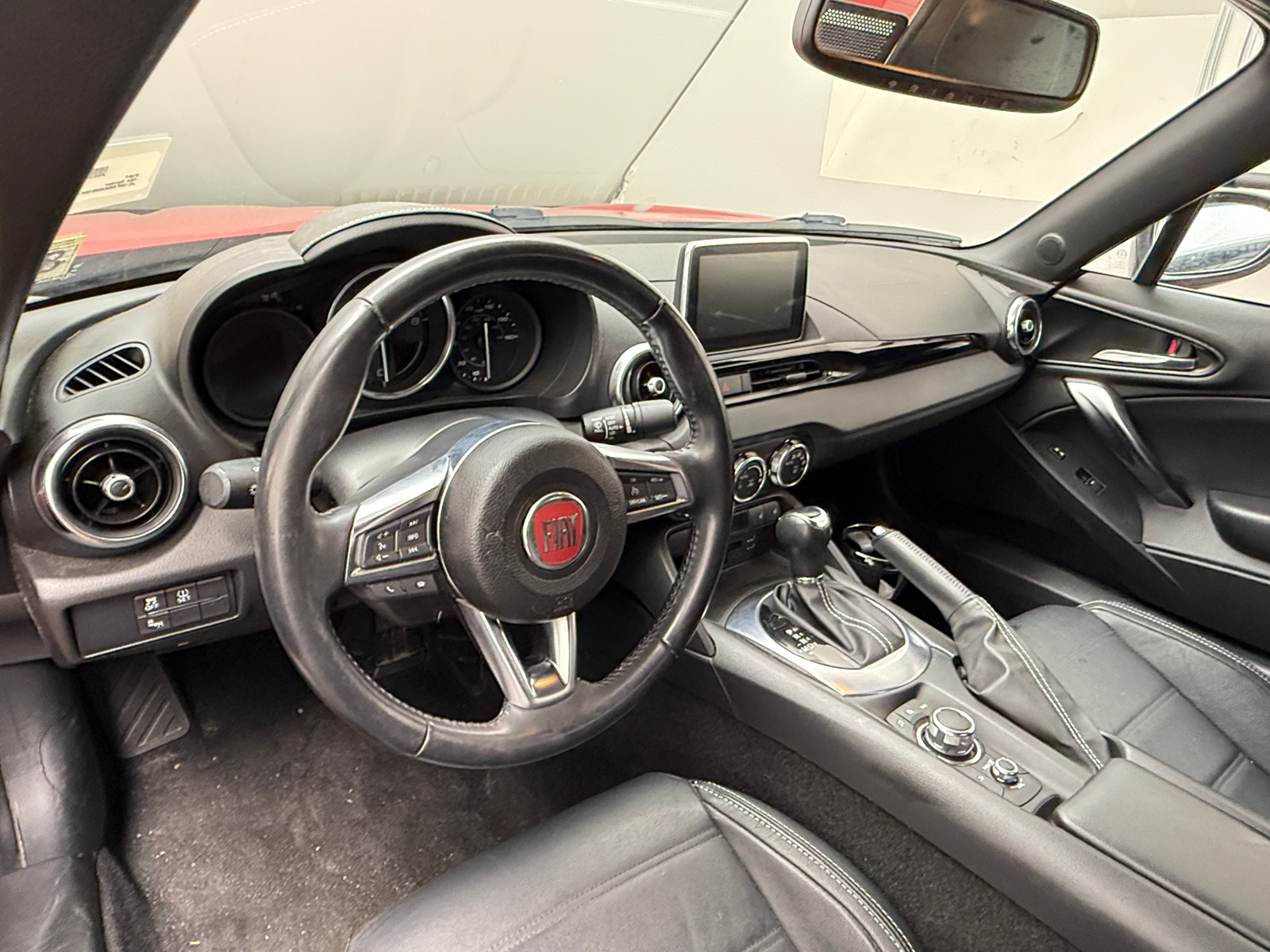 Thumbnail: 2017 Fiat 124 Spider - 3