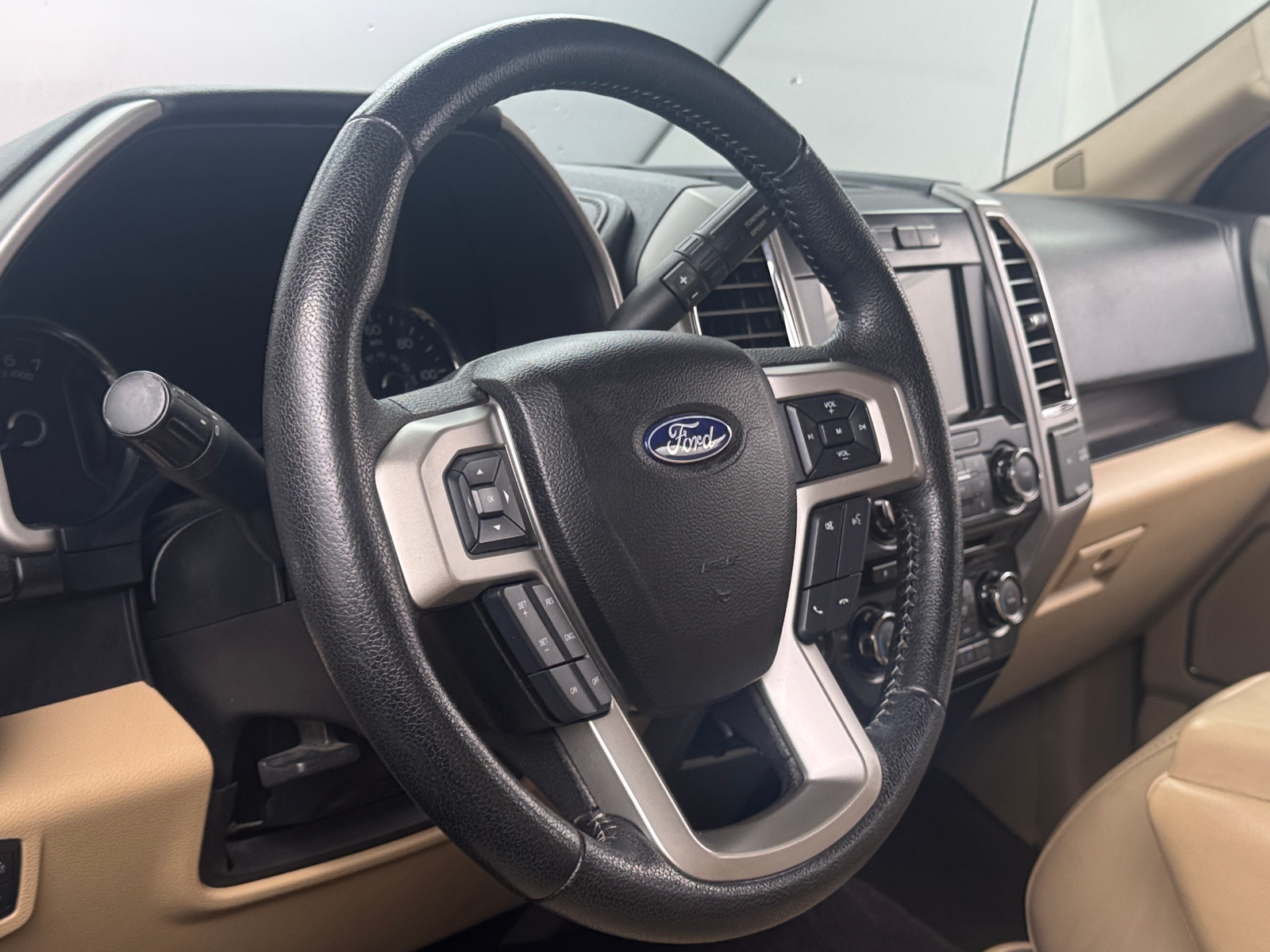 Thumbnail: 2016 Ford Econoline - 4