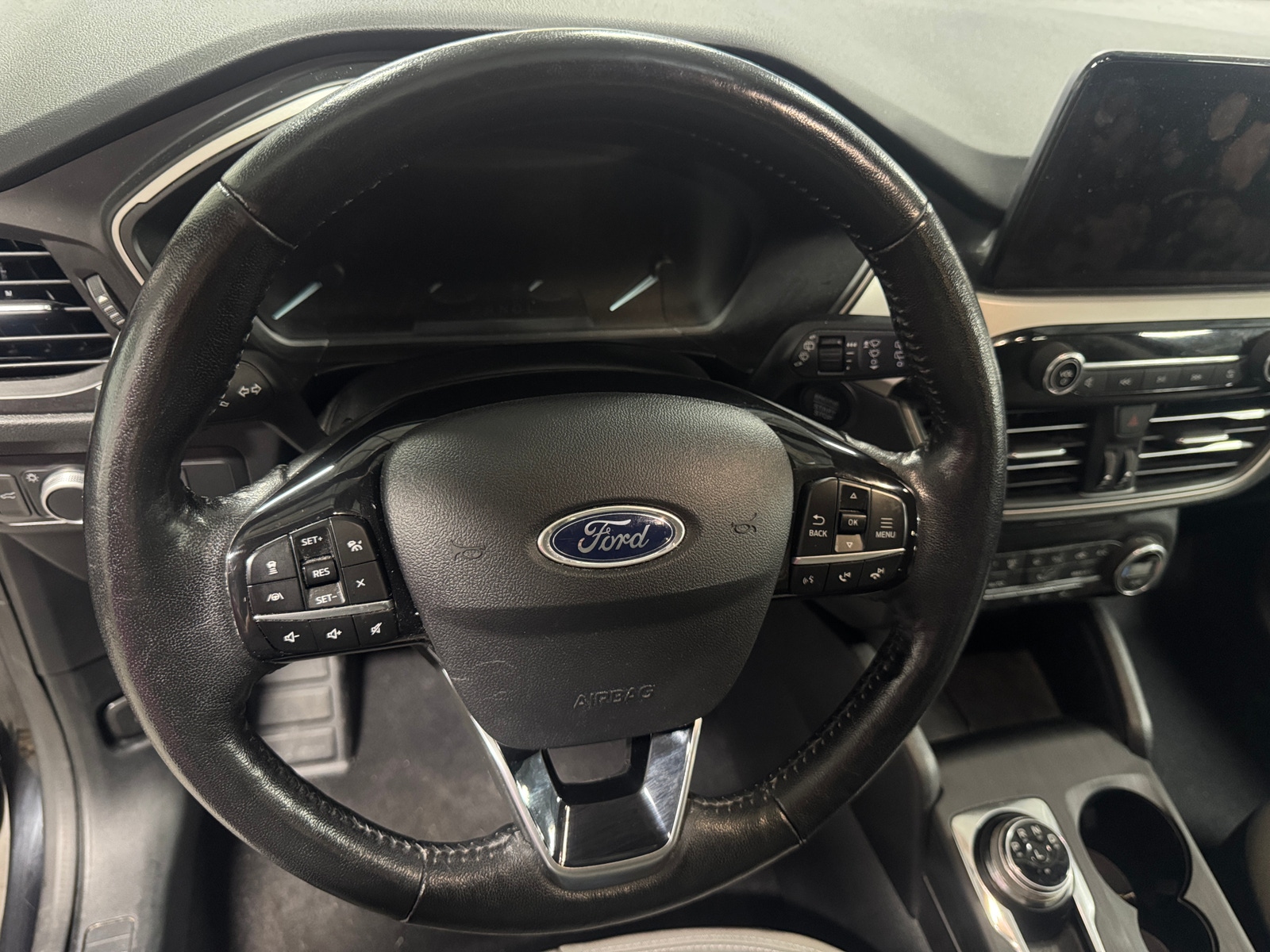 Thumbnail: 2021 Ford Escape - 5