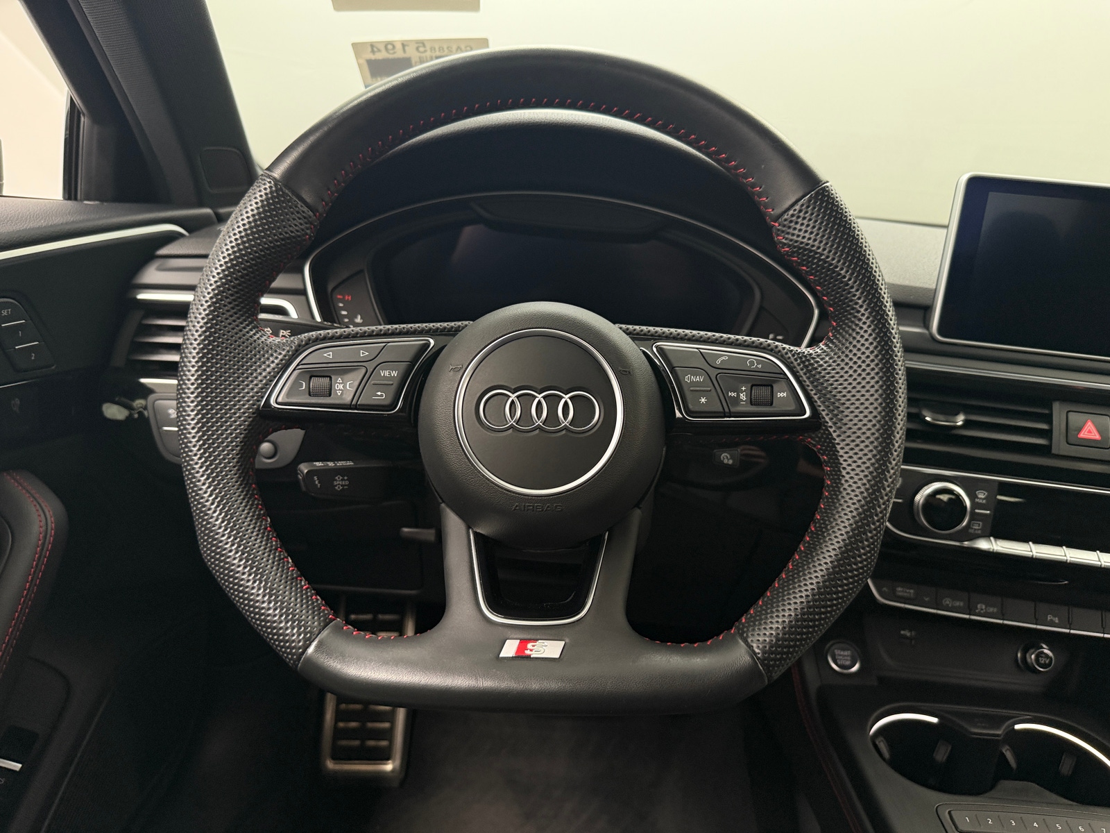 Thumbnail: 2019 Audi A4 - 4