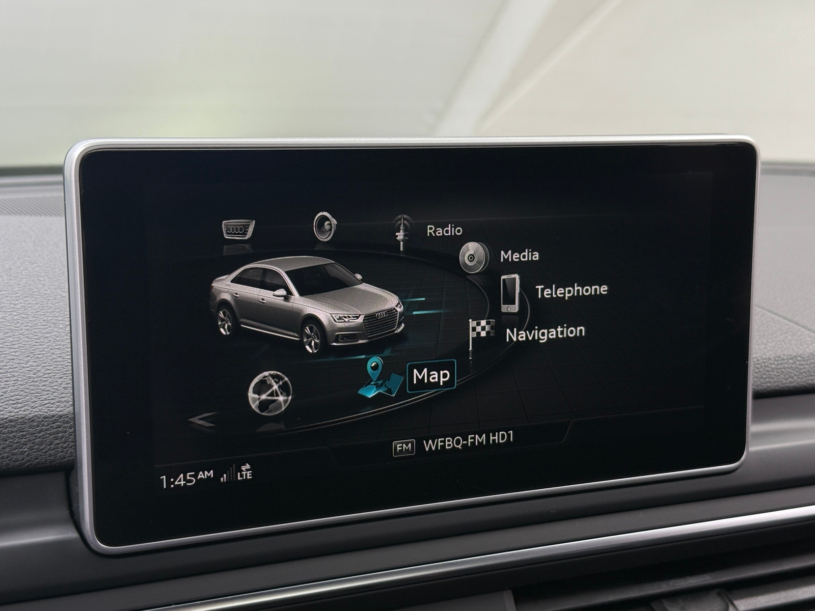 Thumbnail: 2019 Audi A4 - 3