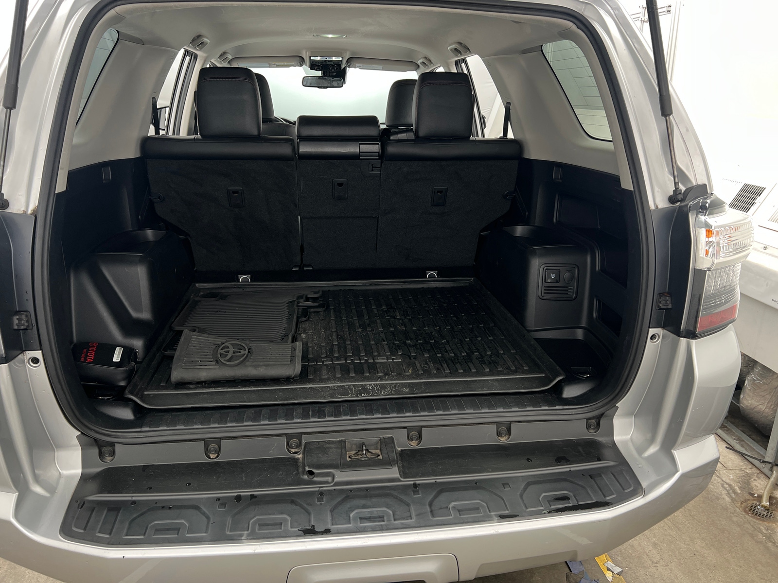 Thumbnail: 2021 Toyota 4Runner - 6