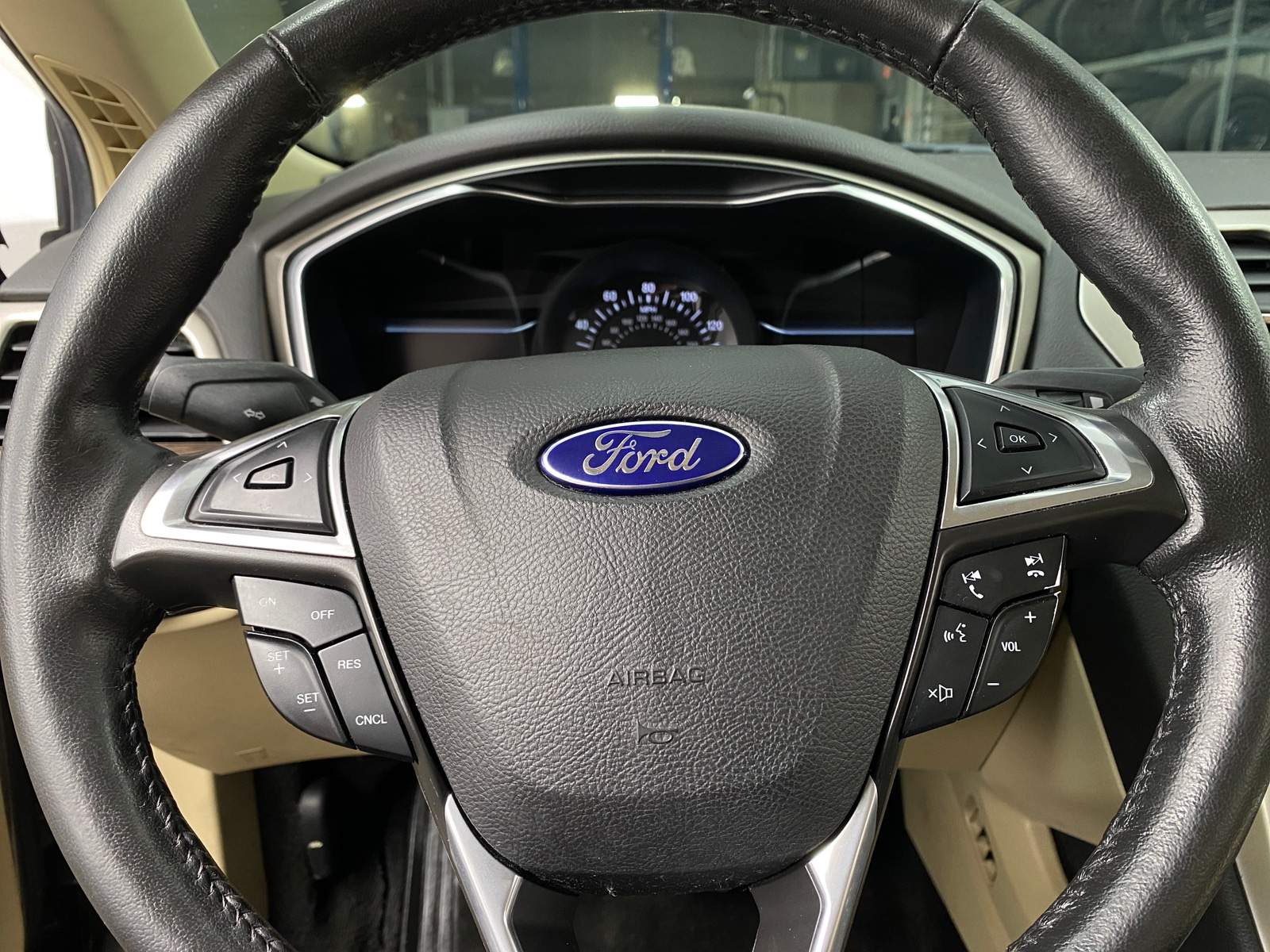 Thumbnail: 2014 Ford Fusion - 4