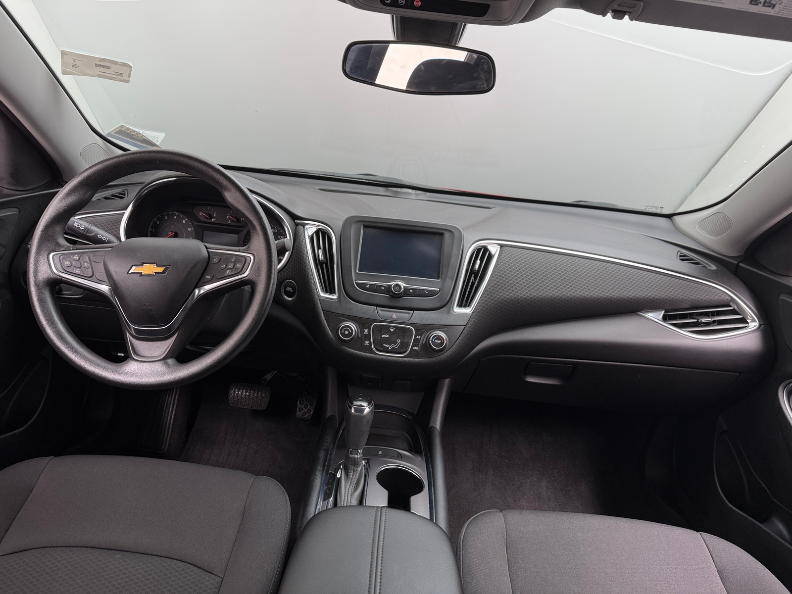 Thumbnail: 2018 Chevrolet Malibu - 3