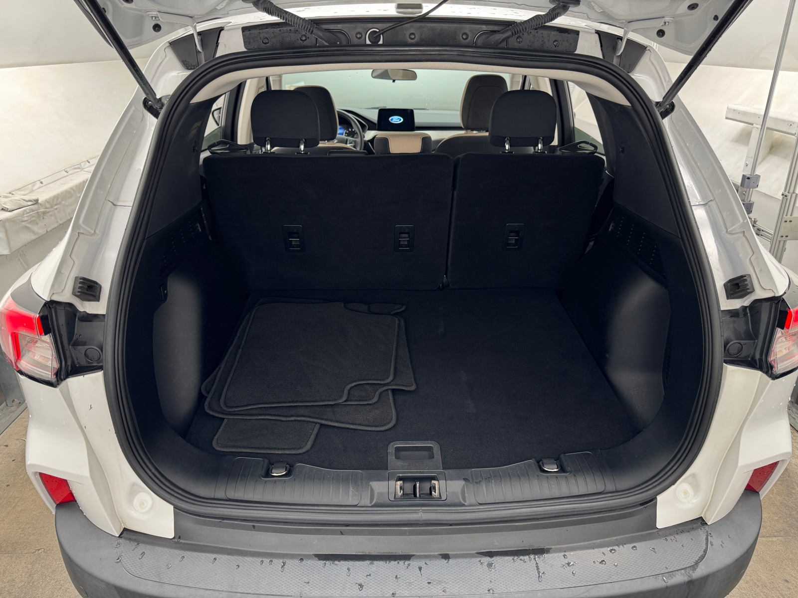 Thumbnail: 2021 Ford Escape - 7