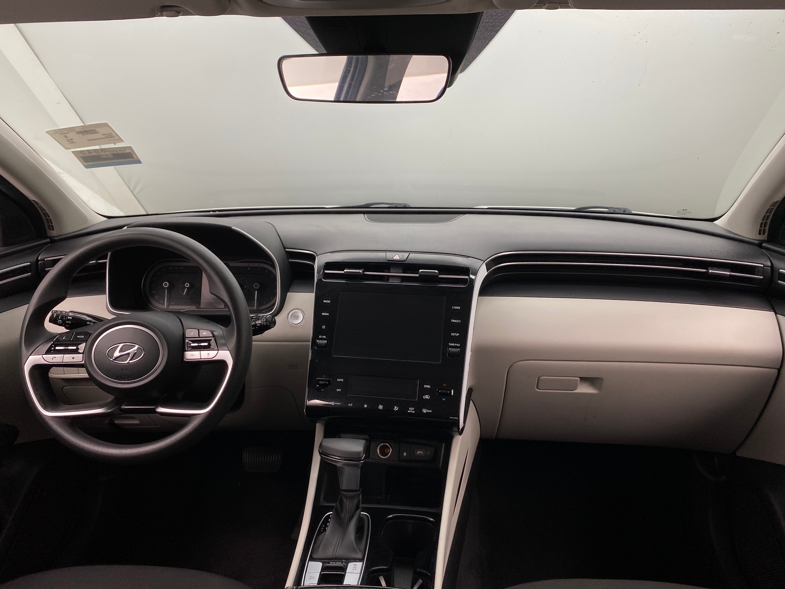 Thumbnail: 2024 Hyundai Tucson - 3