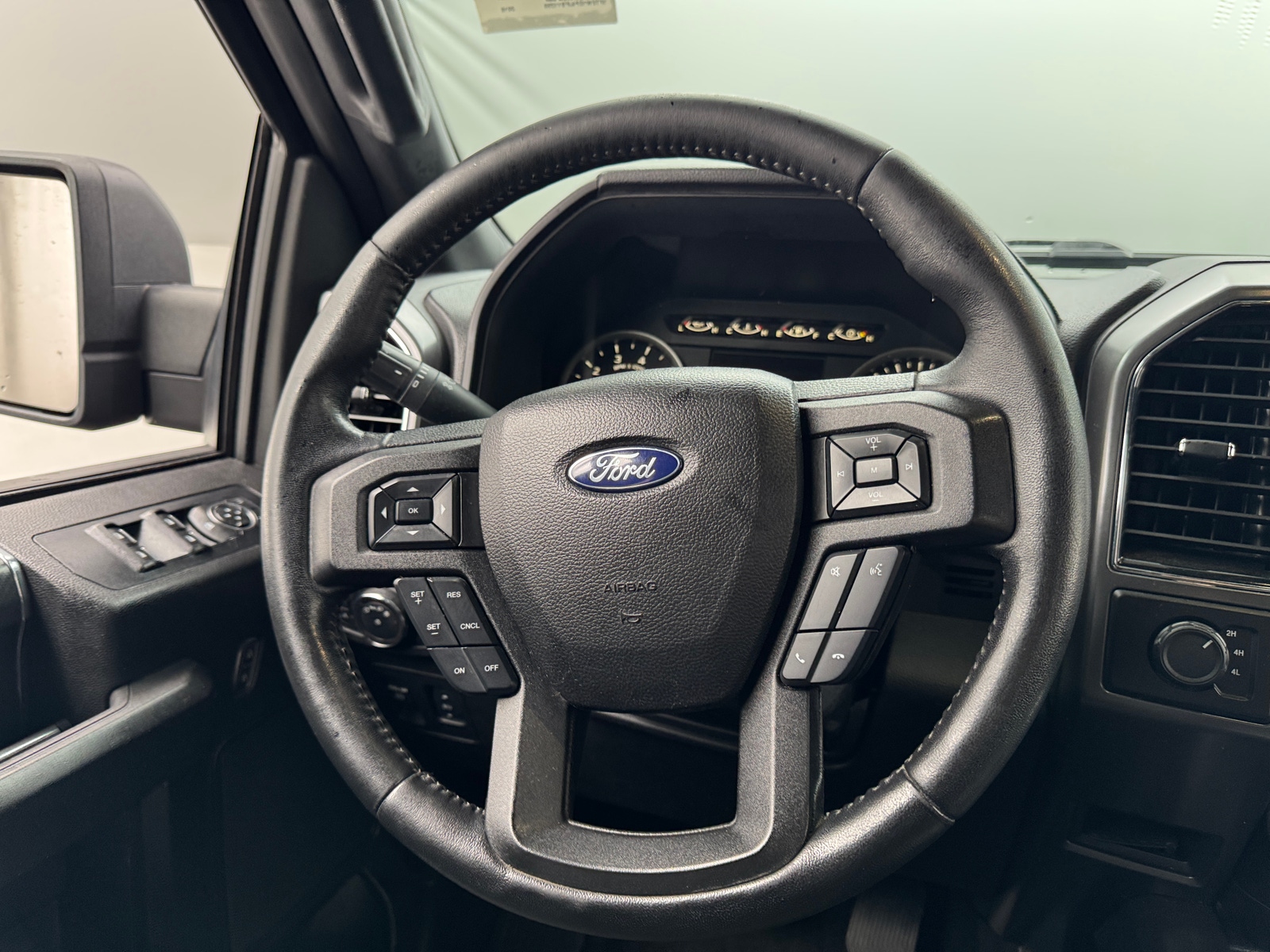 Thumbnail: 2018 Ford Econoline - 5