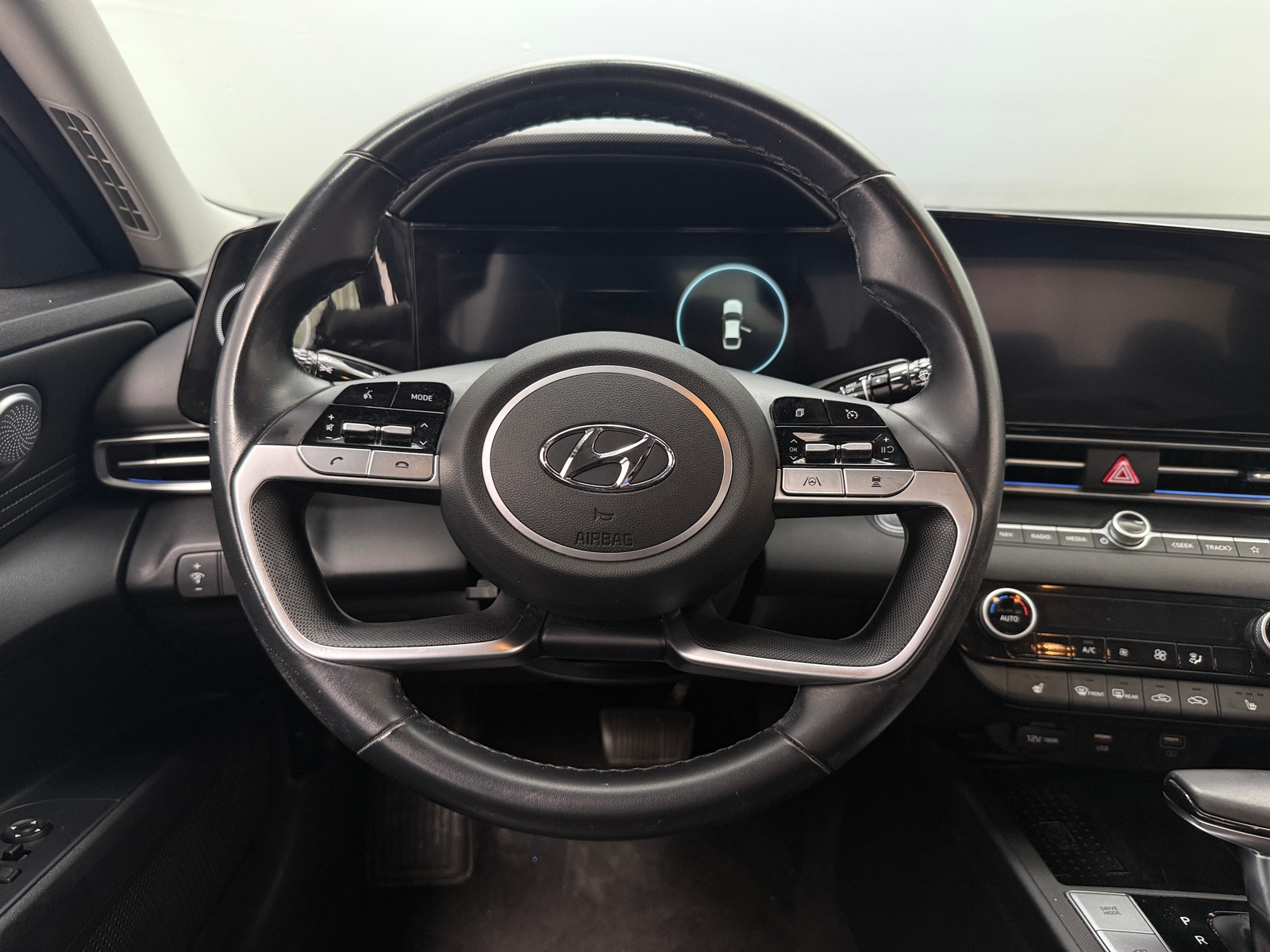 Thumbnail: 2021 Hyundai Elantra - 4