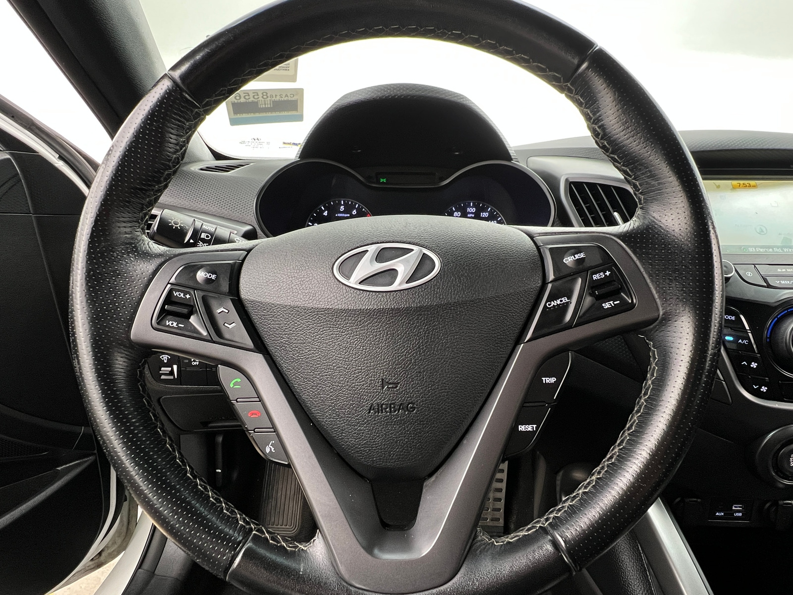 Thumbnail: 2016 Hyundai Veloster - 3