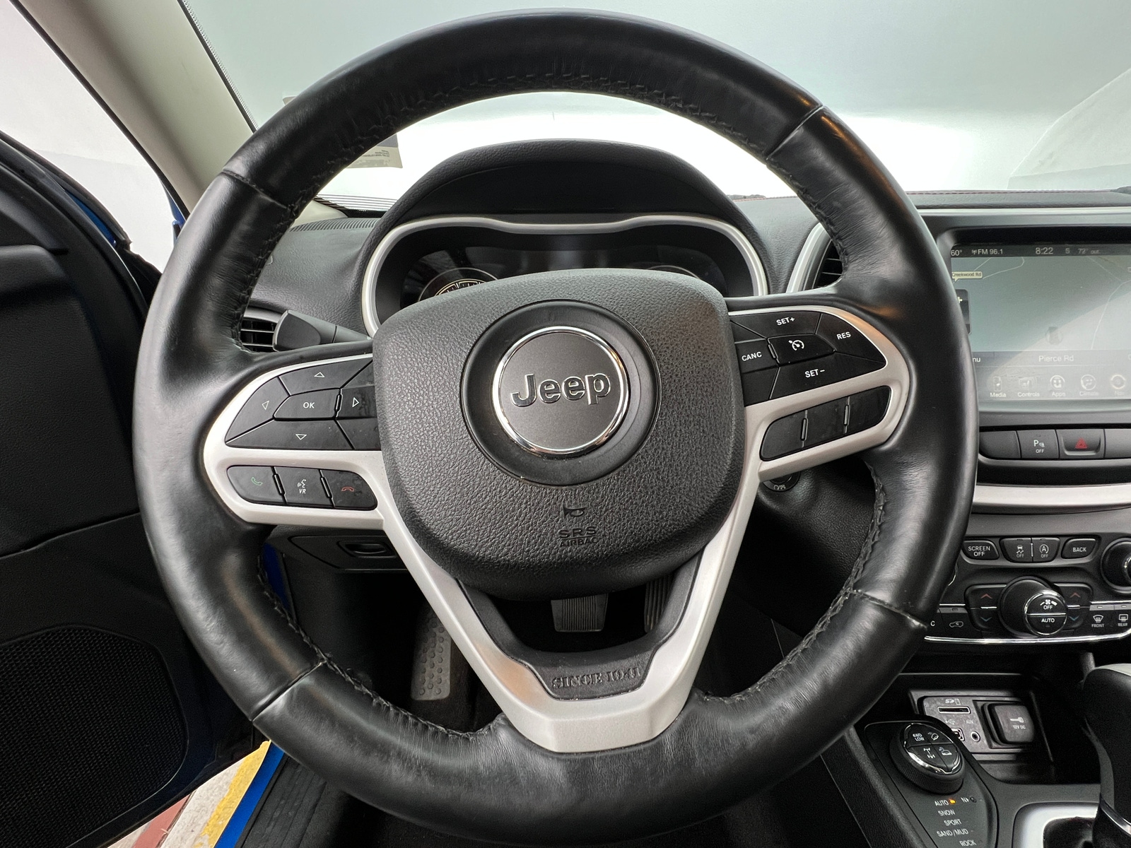 Thumbnail: 2018 Jeep Cherokee - 4