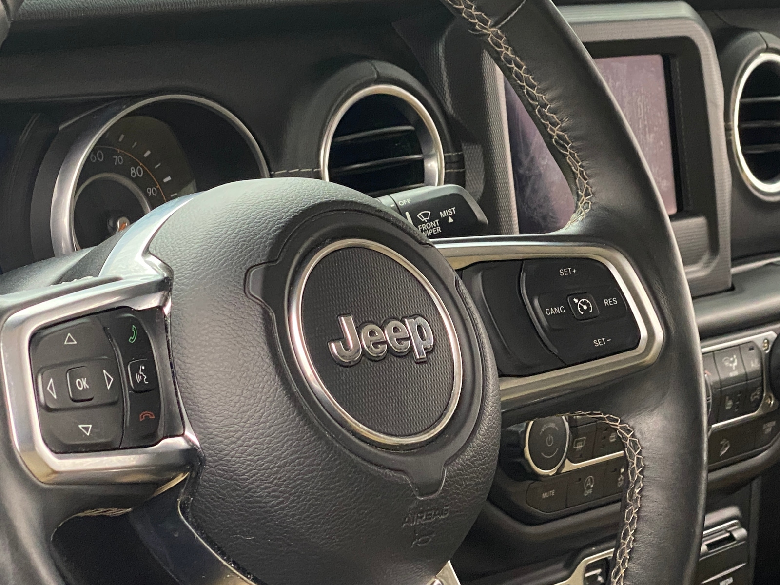 Thumbnail: 2018 Jeep Wrangler - 4