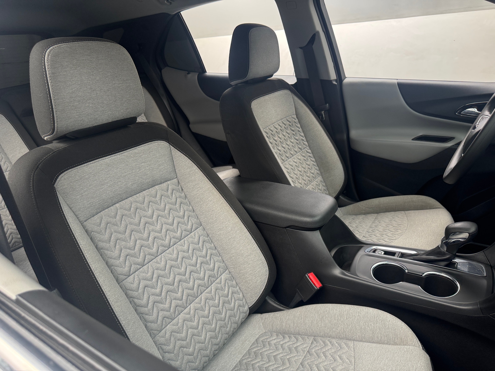 Thumbnail: 2023 Chevrolet Equinox - 2