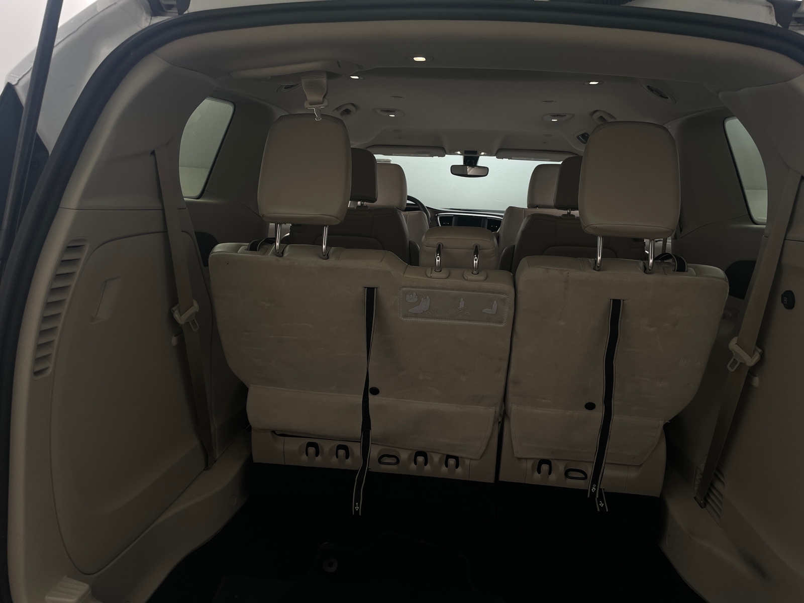 Thumbnail: 2021 Chrysler Voyager - 7