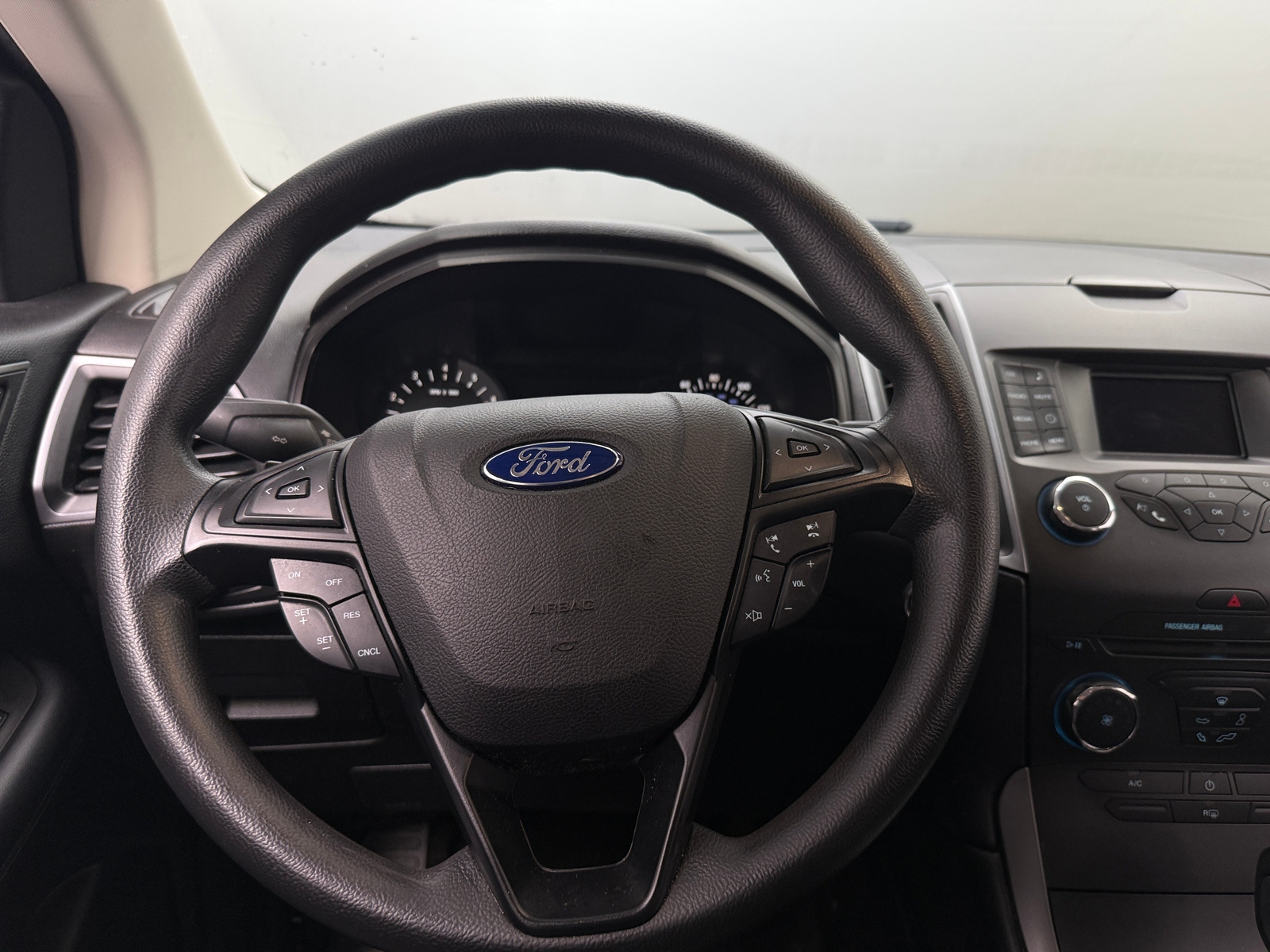 Thumbnail: 2016 Ford Edge - 5