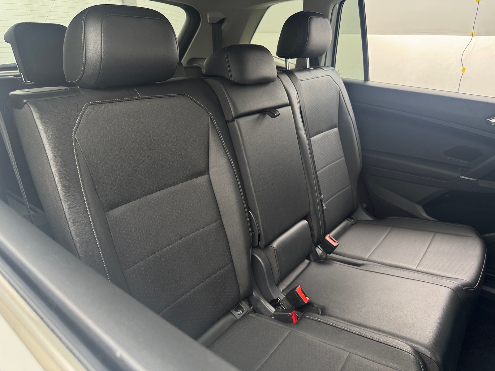 Thumbnail: 2018 Volkswagen Tiguan - 5