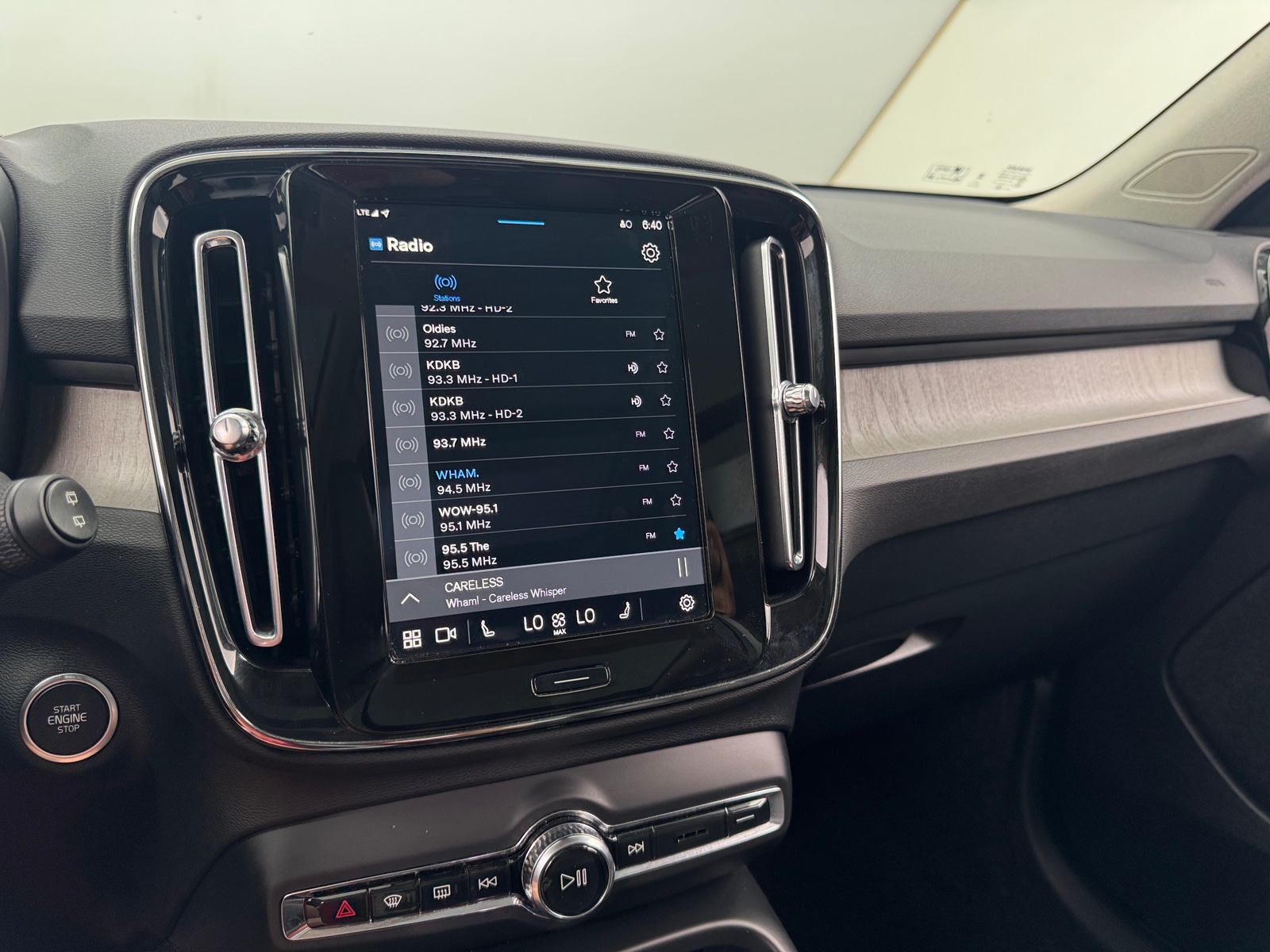 Thumbnail: 2024 Volvo XC40 - 3