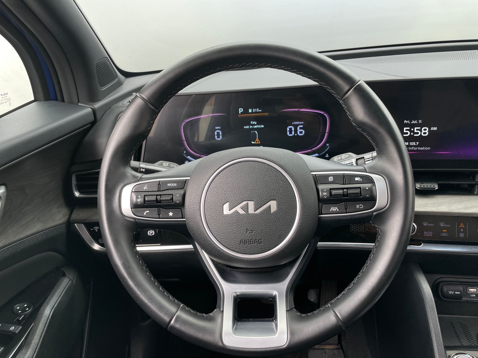 Thumbnail: 2023 Kia Sportage - 4