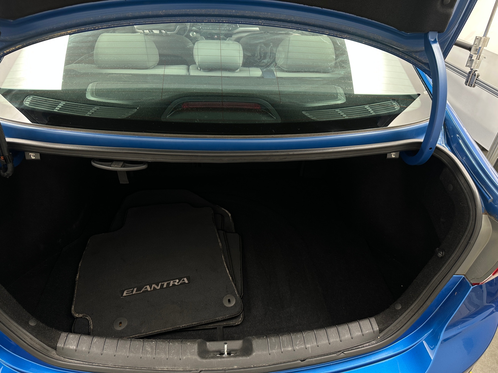 Thumbnail: 2017 Hyundai Elantra - 6