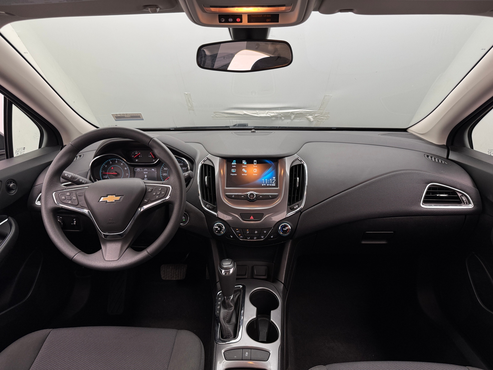 Thumbnail: 2018 Chevrolet Cruze - 3