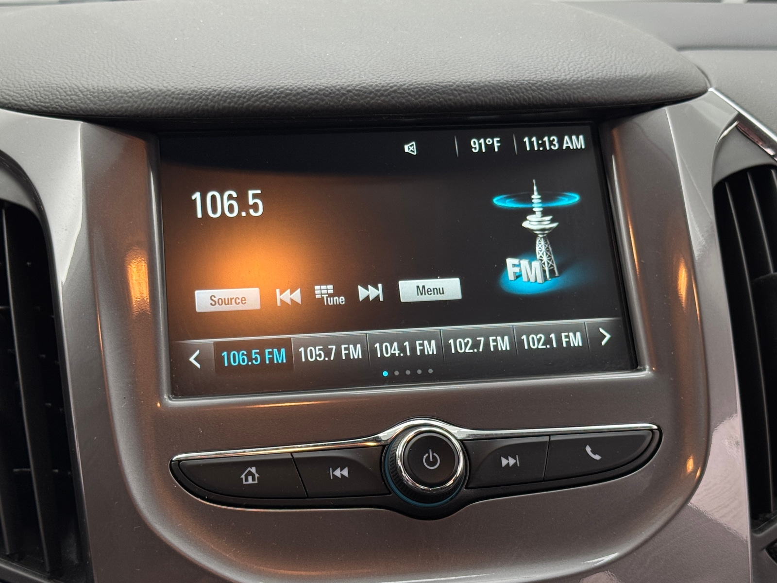 Thumbnail: 2018 Chevrolet Cruze - 4