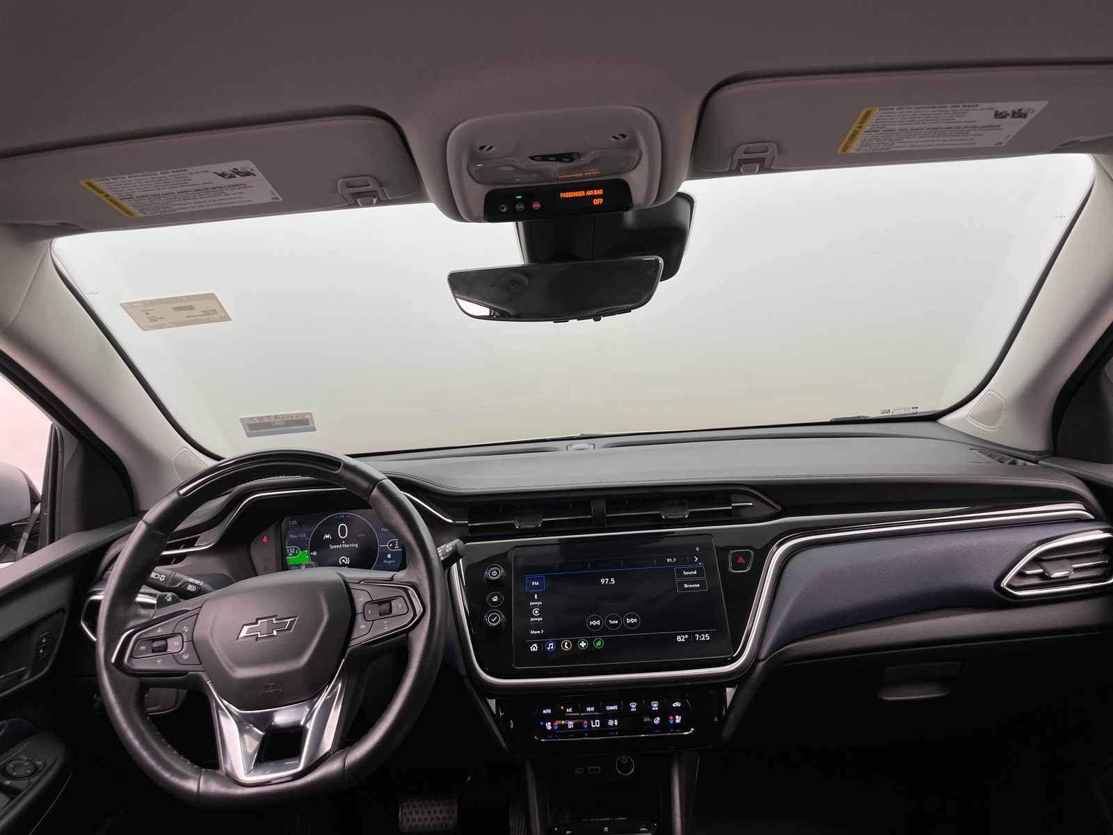 Thumbnail: 2023 Chevrolet Bolt EUV - 2