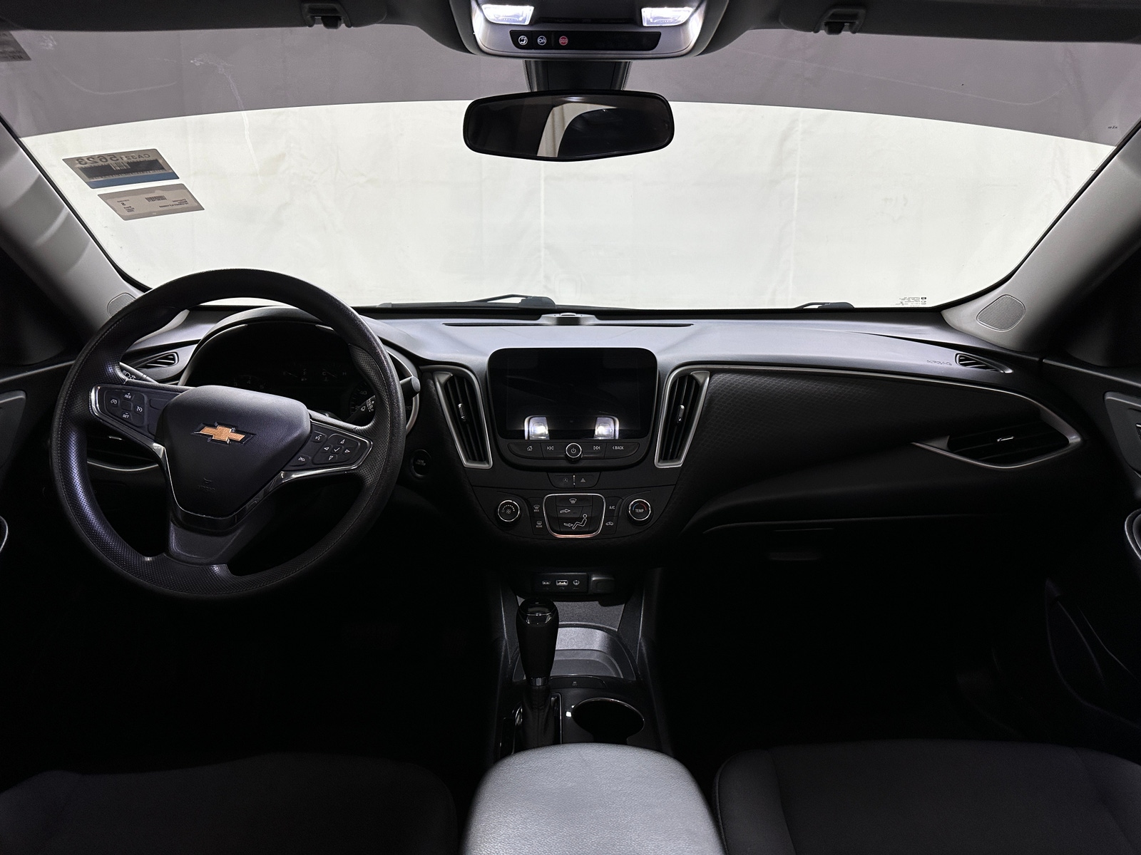 Thumbnail: 2020 Chevrolet Malibu - 3