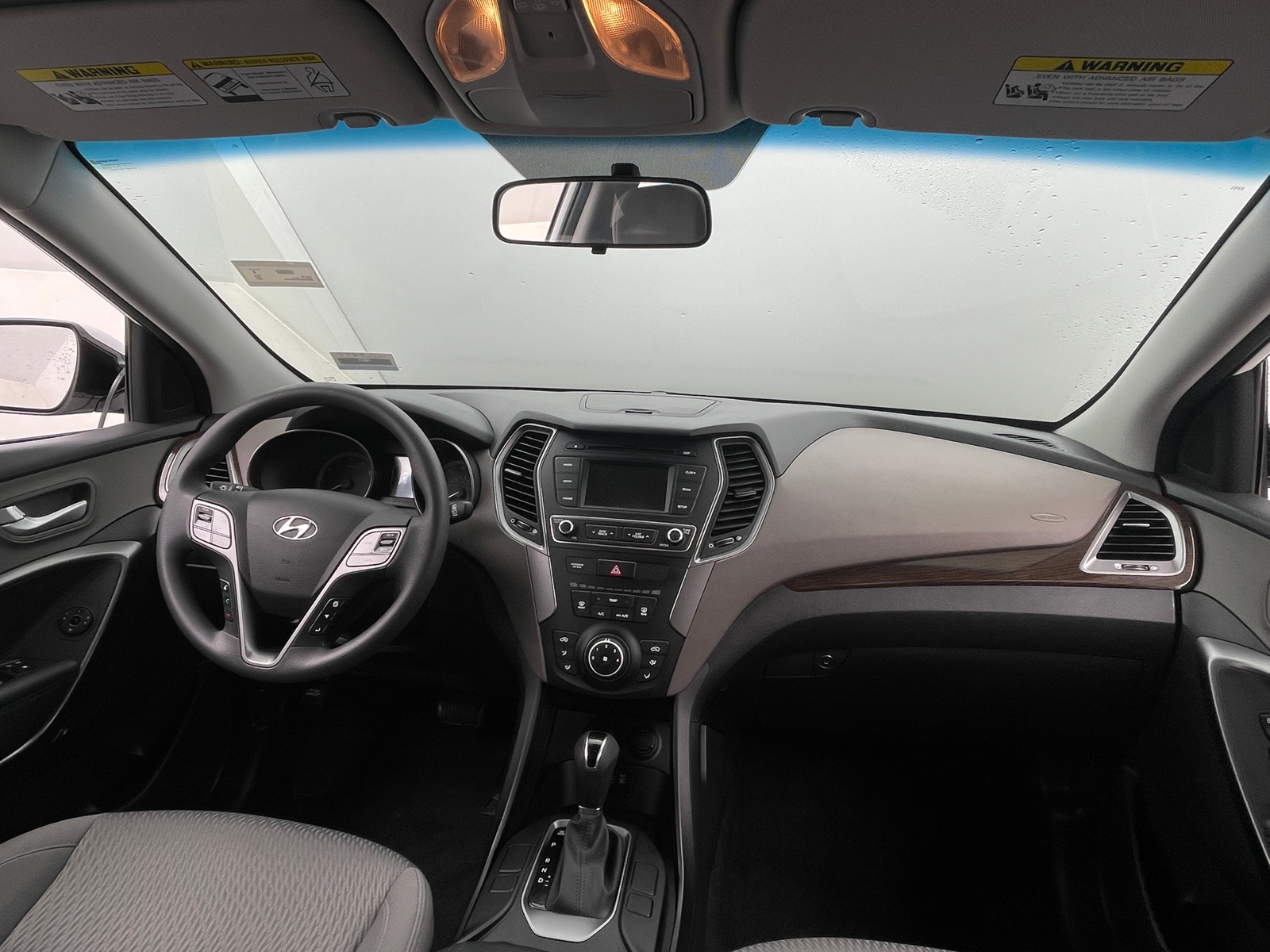 Thumbnail: 2017 Hyundai Santa Fe - 3
