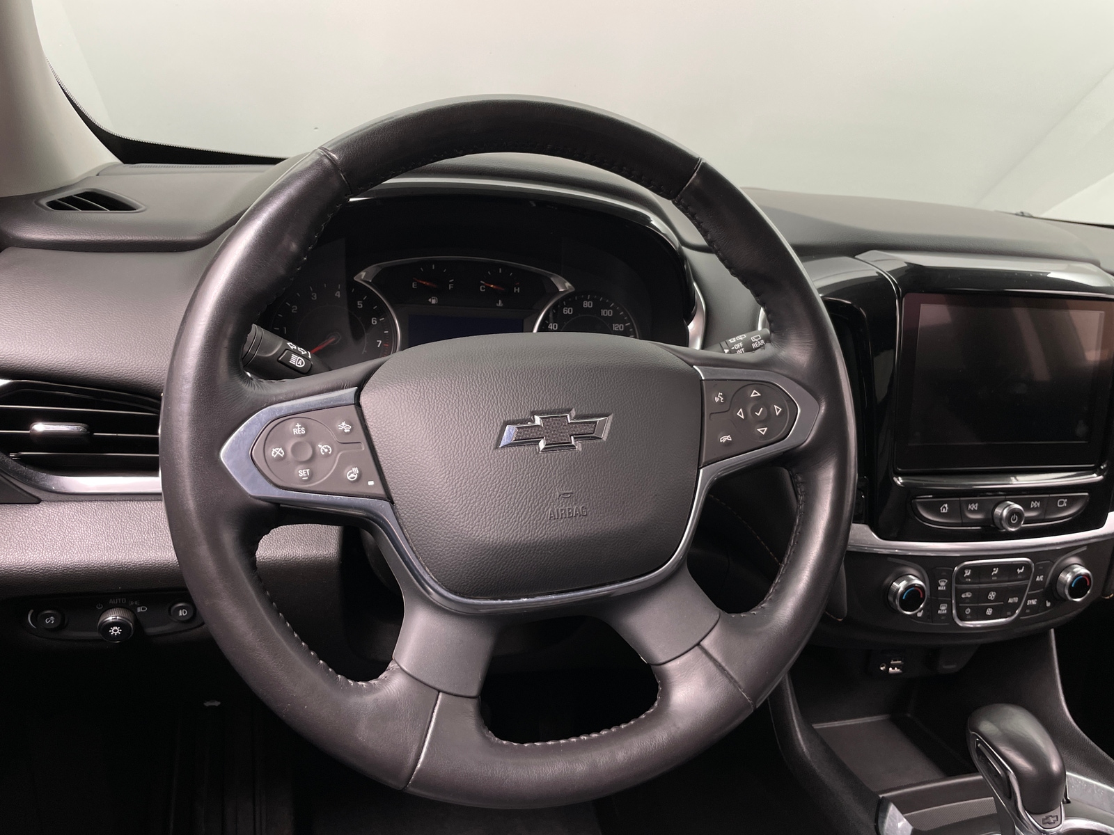 Thumbnail: 2021 Chevrolet Traverse - 4