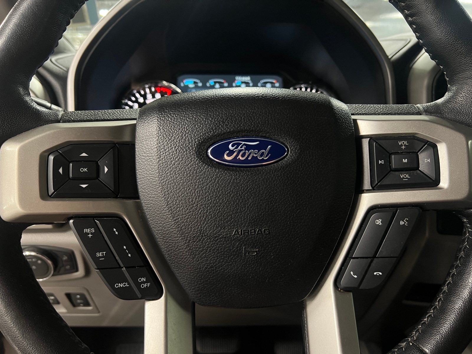 Thumbnail: 2019 Ford Econoline - 4