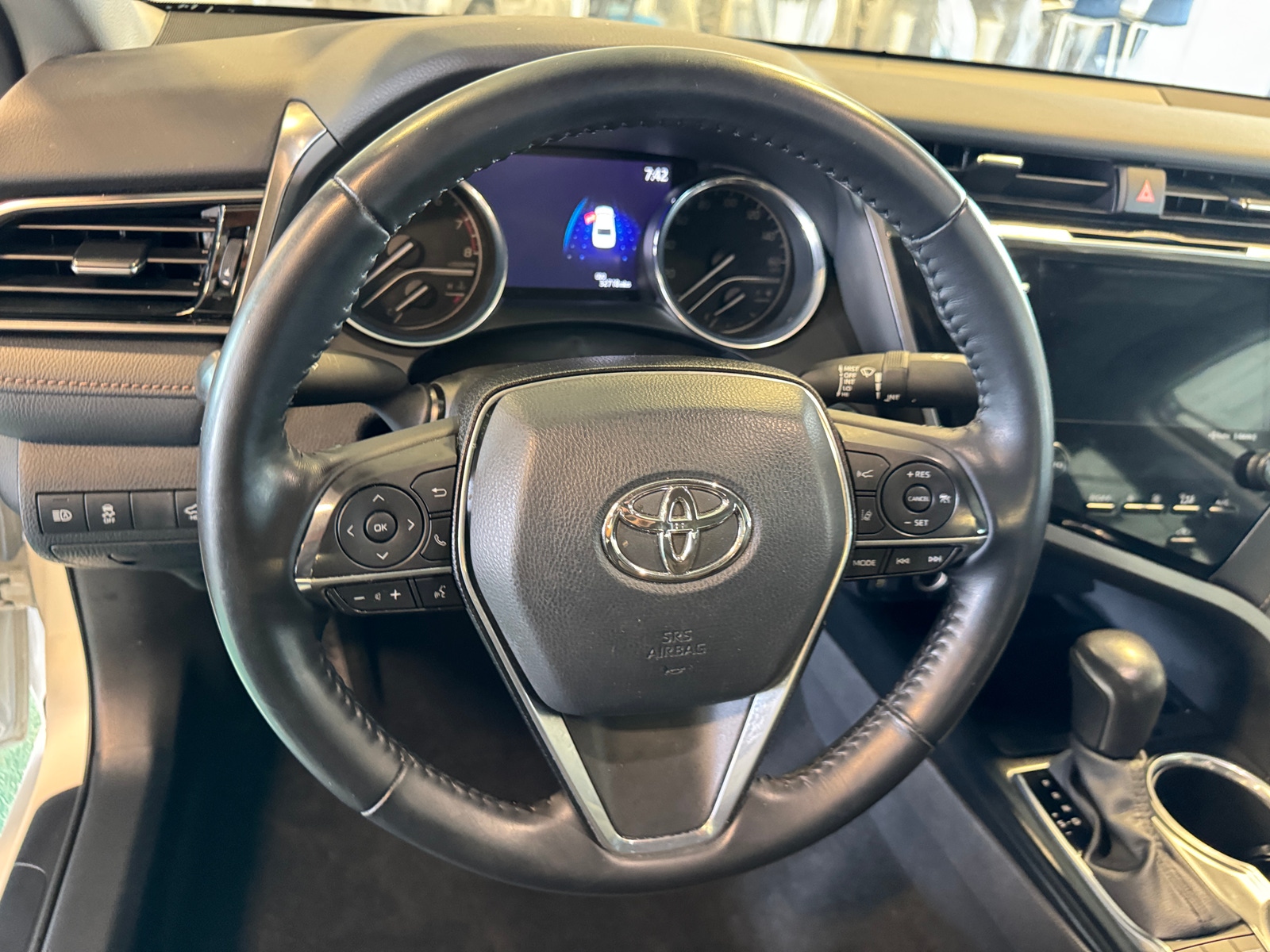 Thumbnail: 2020 Toyota Camry - 4