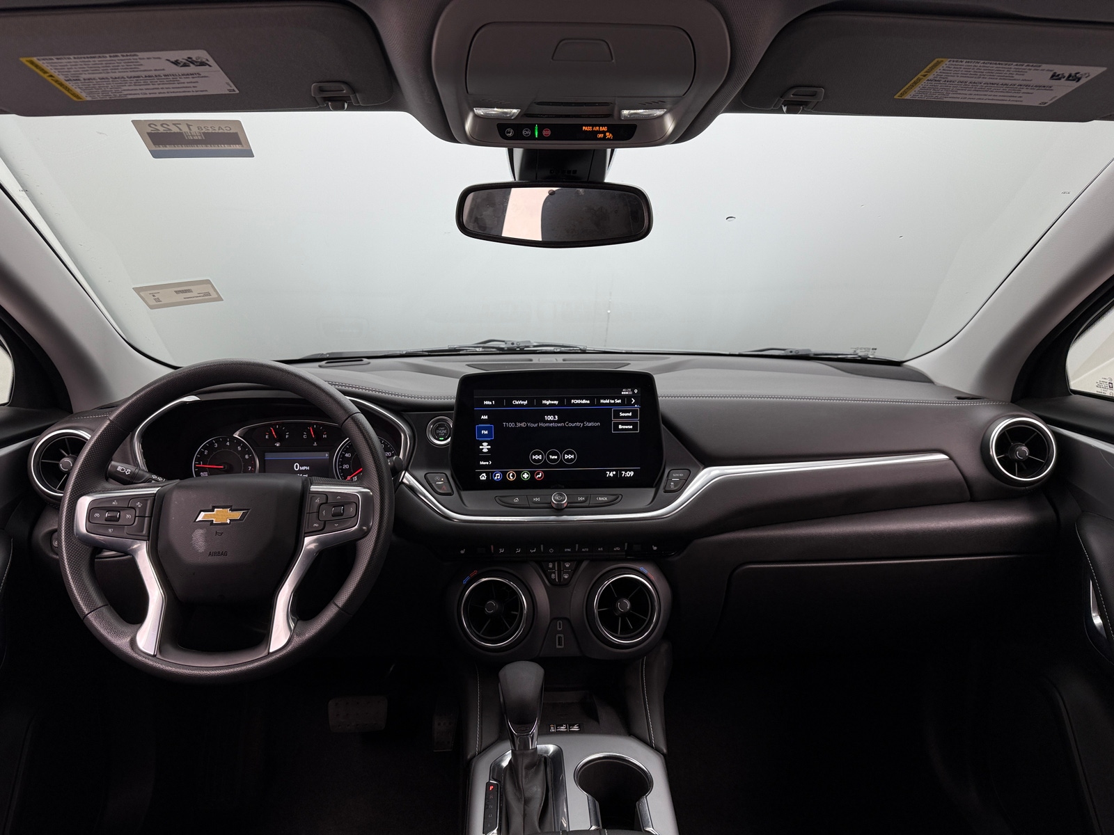 Thumbnail: 2023 Chevrolet Blazer - 3