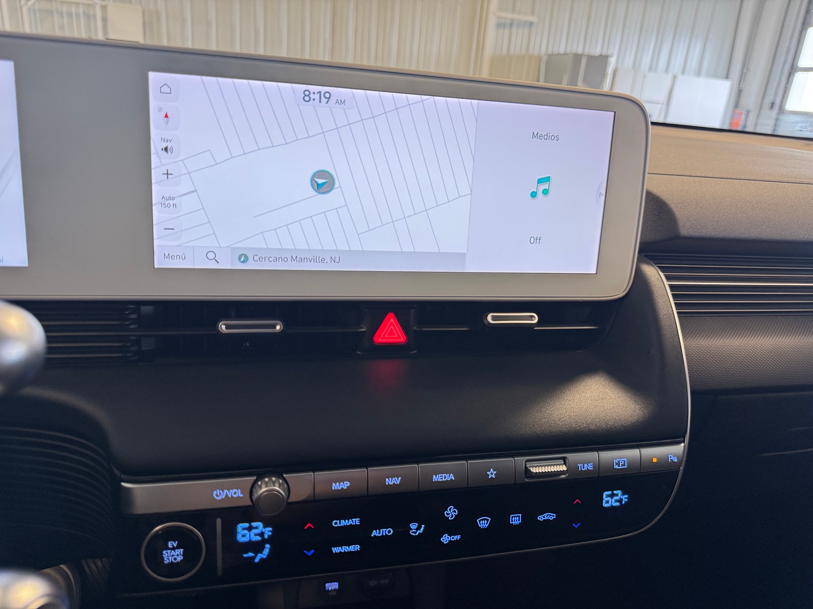 Thumbnail: 2022 Hyundai Ioniq 5 - 4