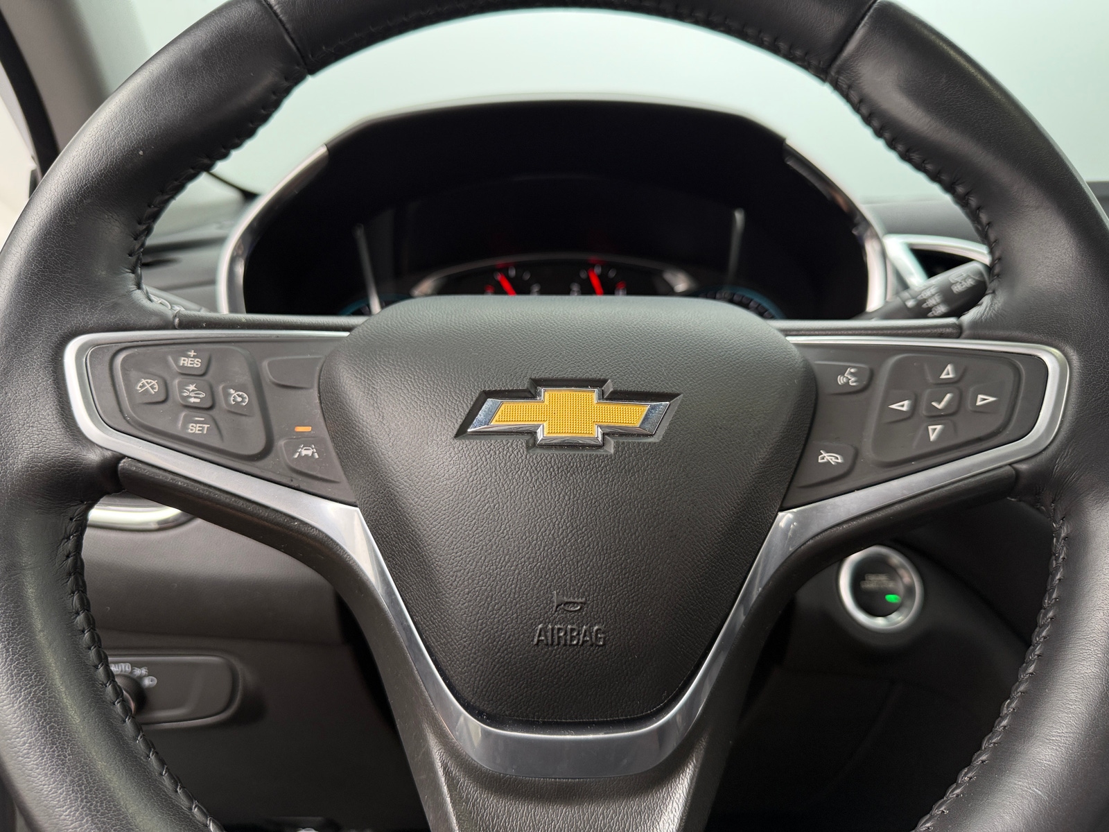 Thumbnail: 2022 Chevrolet Equinox - 5