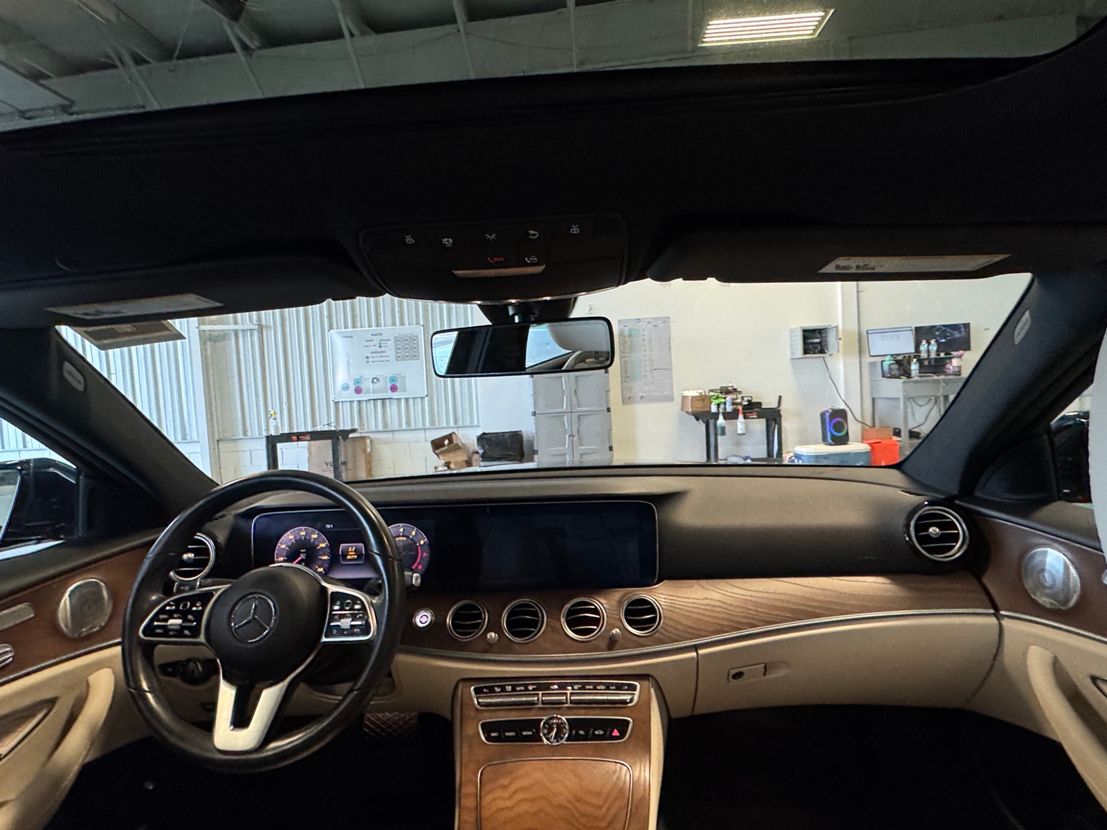 Thumbnail: 2020 Mercedes-Benz E-Class - 3