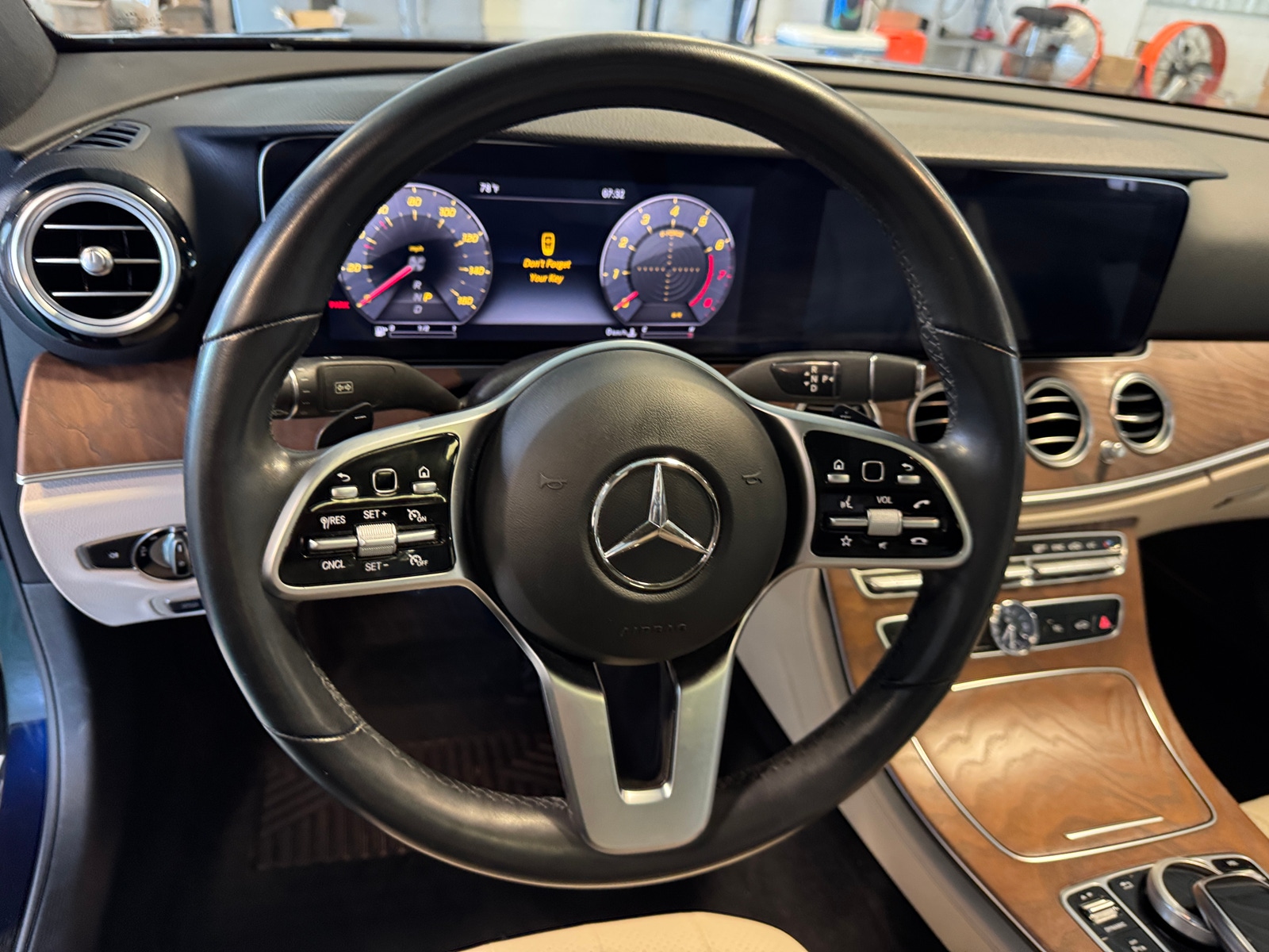 Thumbnail: 2020 Mercedes-Benz E-Class - 5