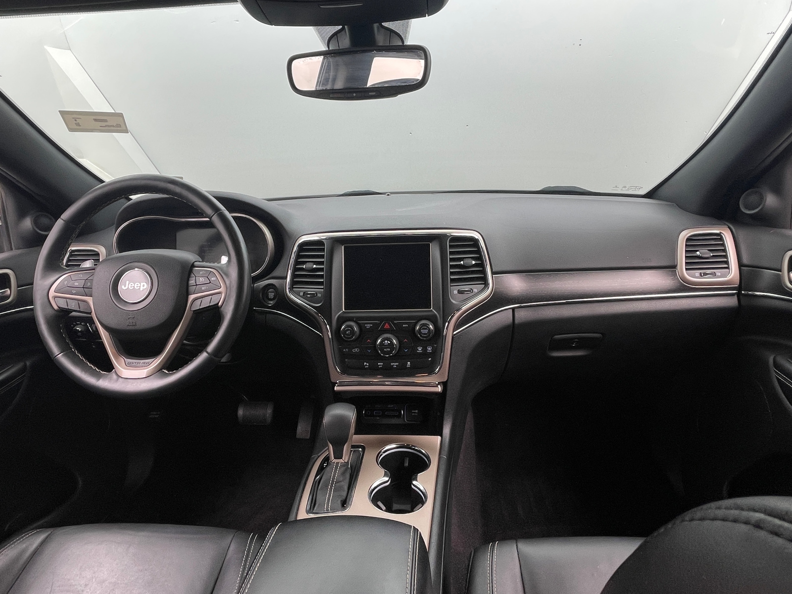 Thumbnail: 2017 Jeep Grand Cherokee - 3