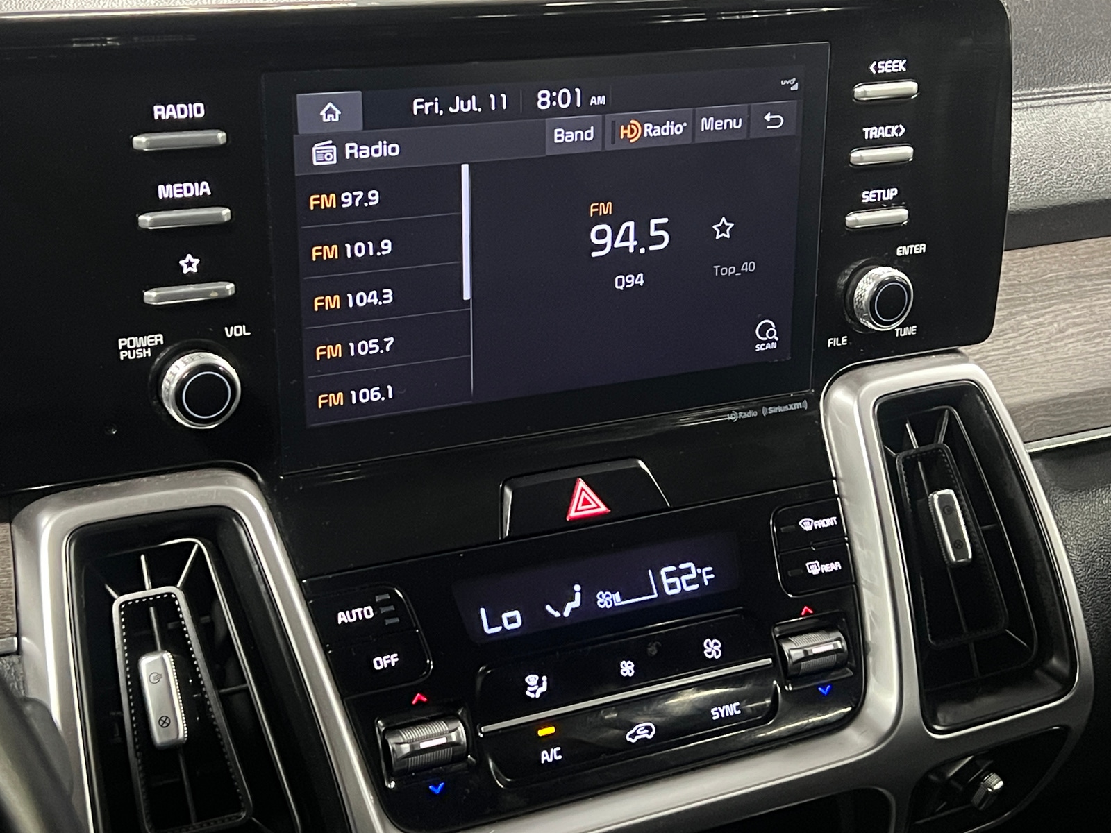 Thumbnail: 2021 Kia Sorento - 3