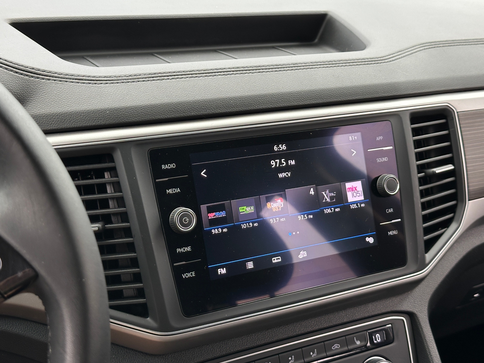 Thumbnail: 2019 Volkswagen Atlas - 3