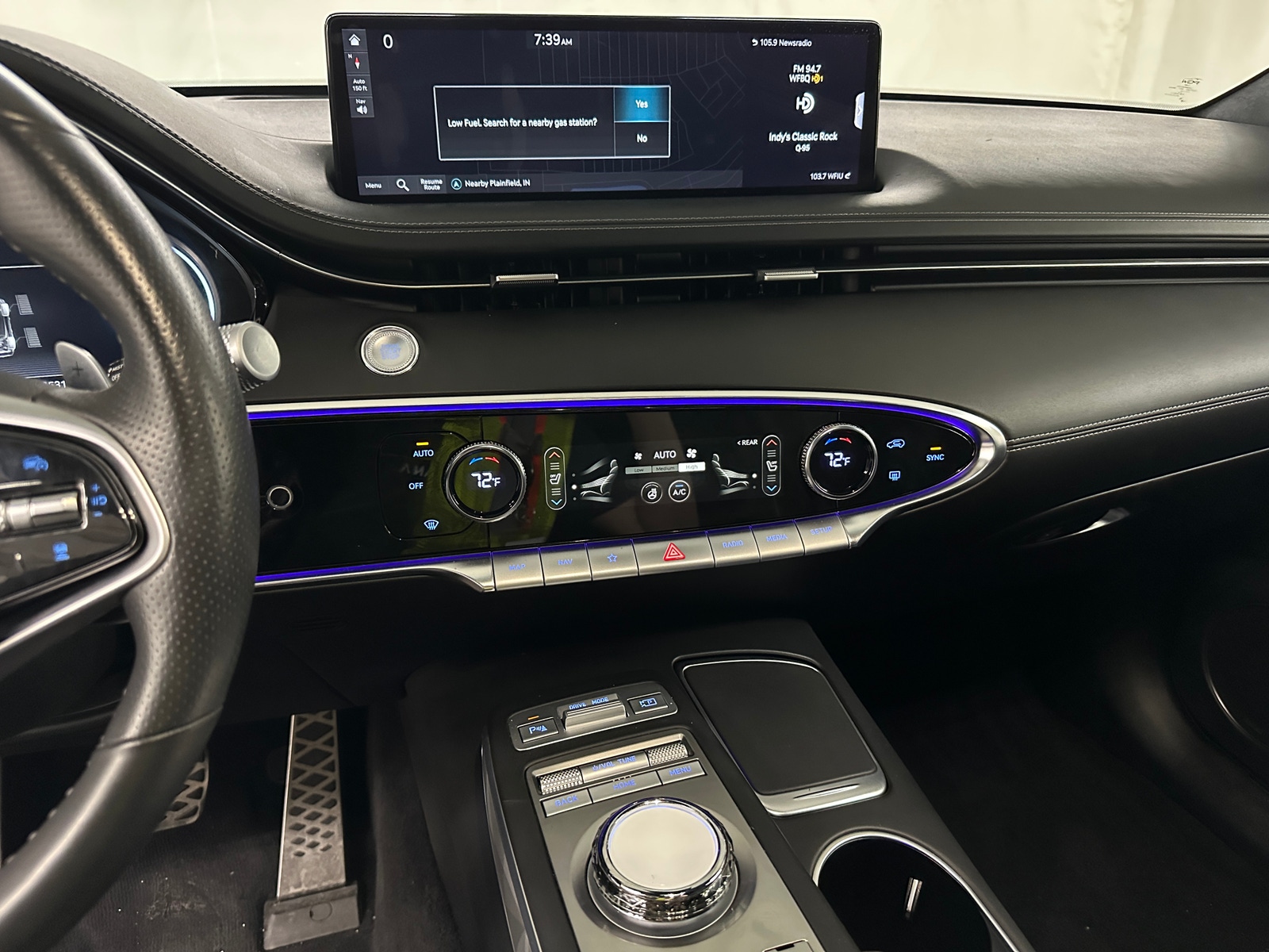 Thumbnail: 2022 Genesis GV70 - 3