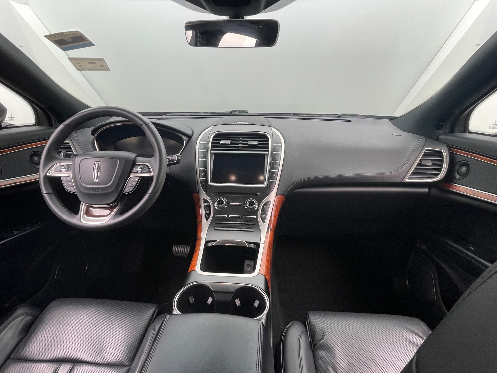 Thumbnail: 2019 Lincoln Nautilus - 2