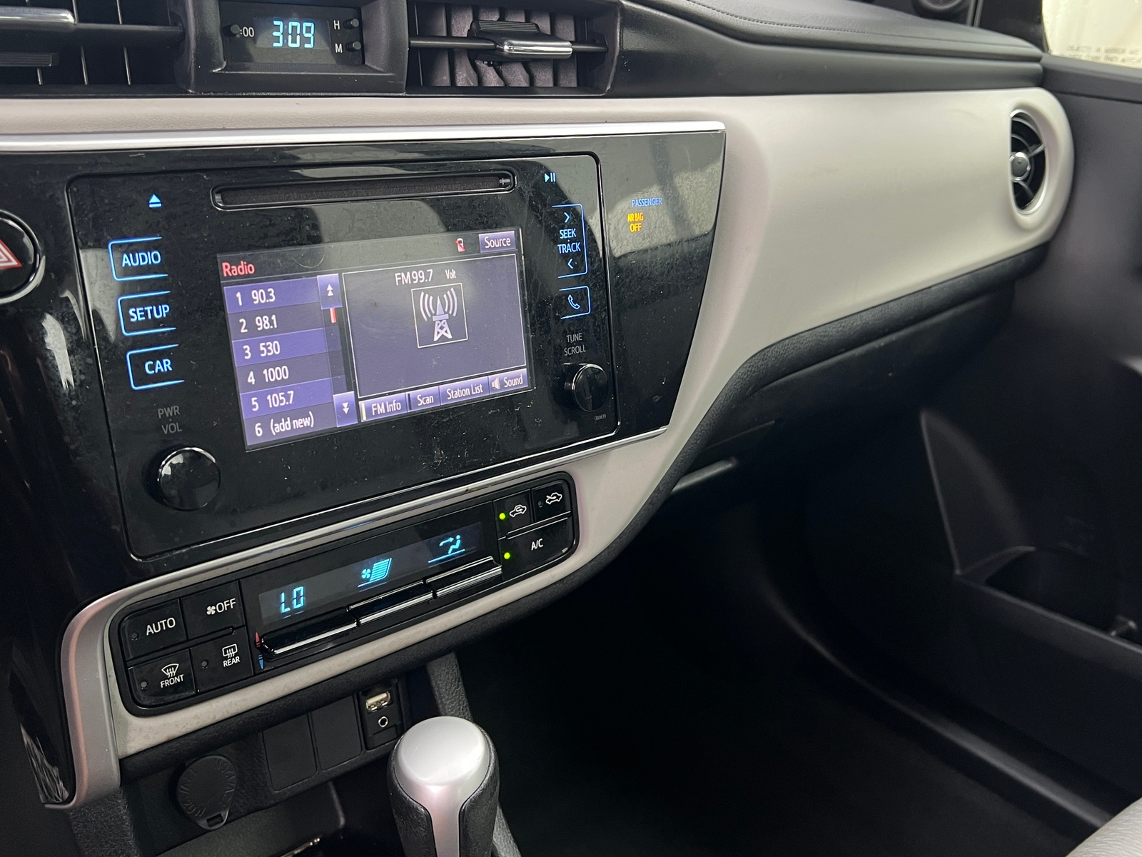 Thumbnail: 2019 Toyota Corolla - 4