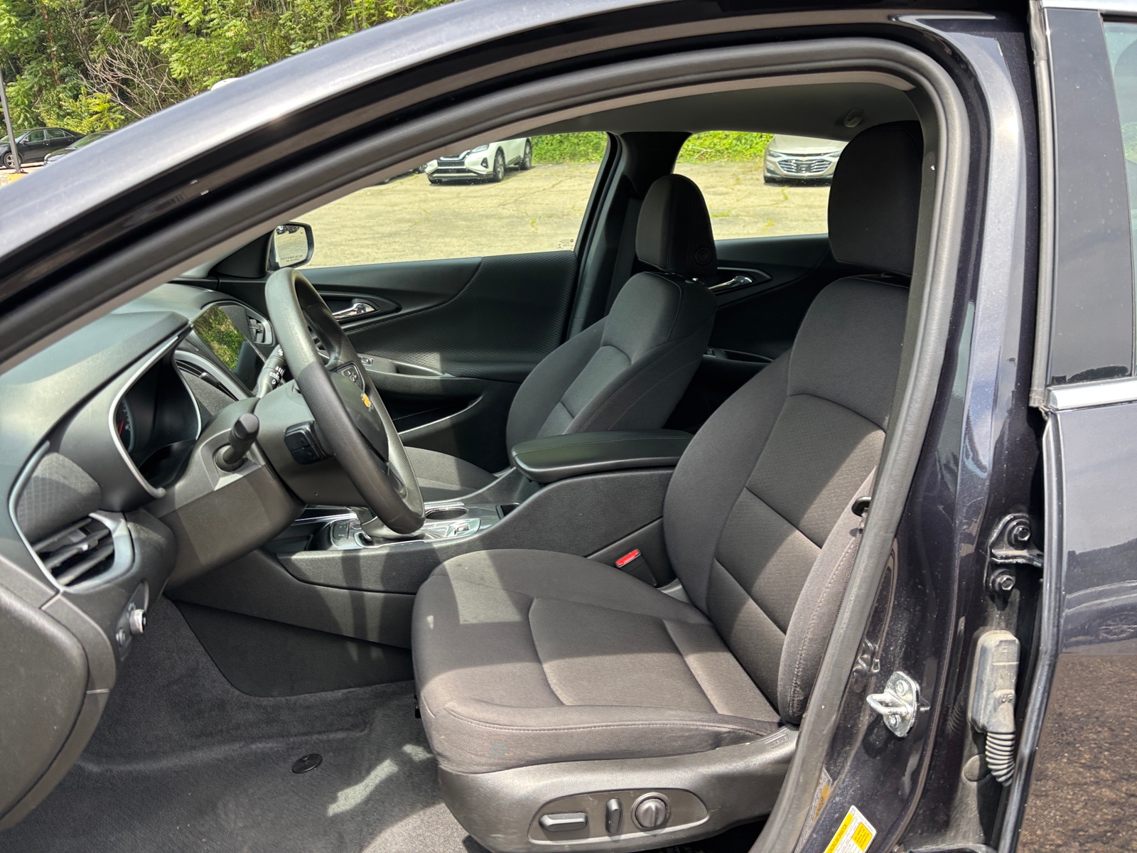 Thumbnail: 2023 Chevrolet Malibu - 2