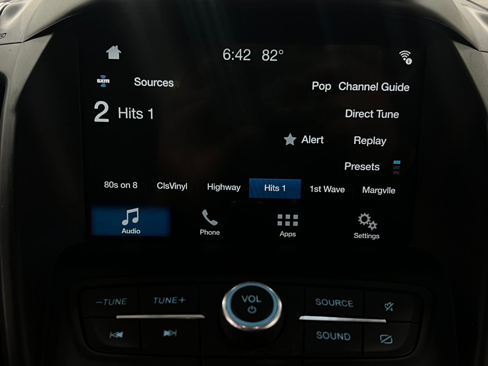 Thumbnail: 2019 Ford Escape - 3