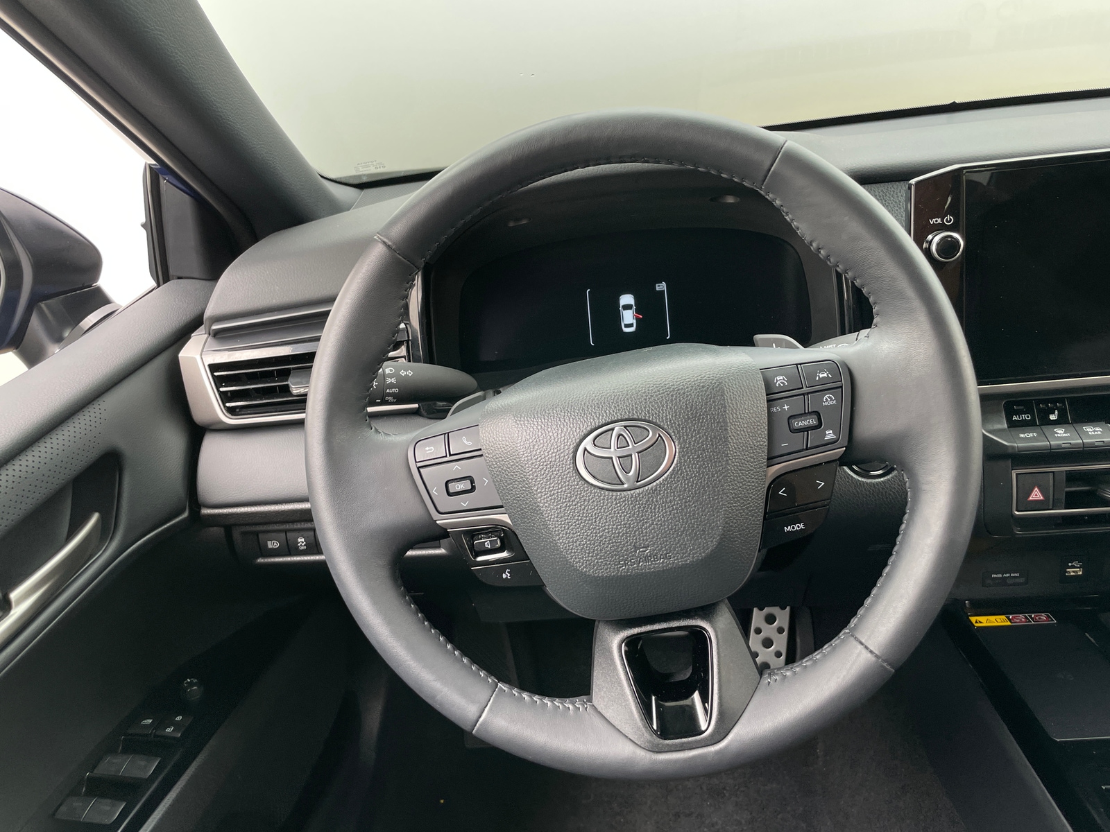 Thumbnail: 2025 Toyota Camry - 4