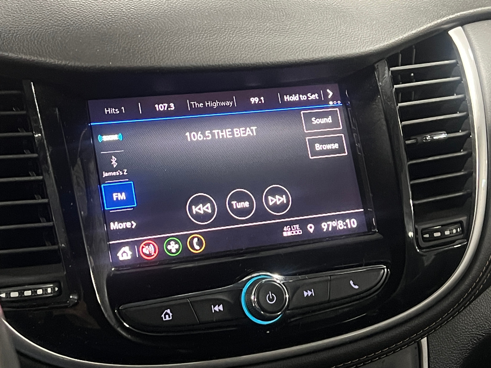 Thumbnail: 2021 Chevrolet Trax - 4