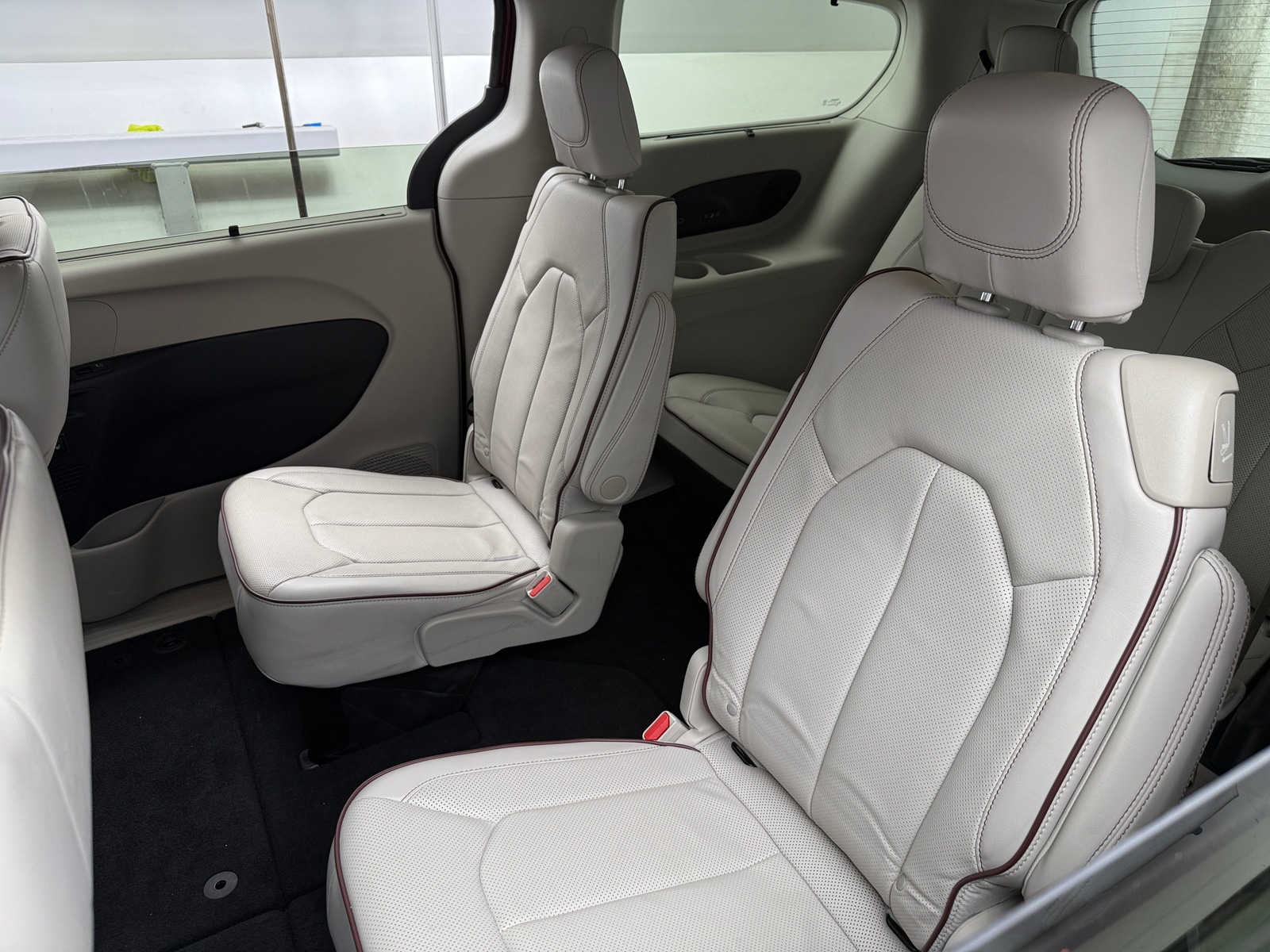 Thumbnail: 2020 Chrysler Pacifica - 5