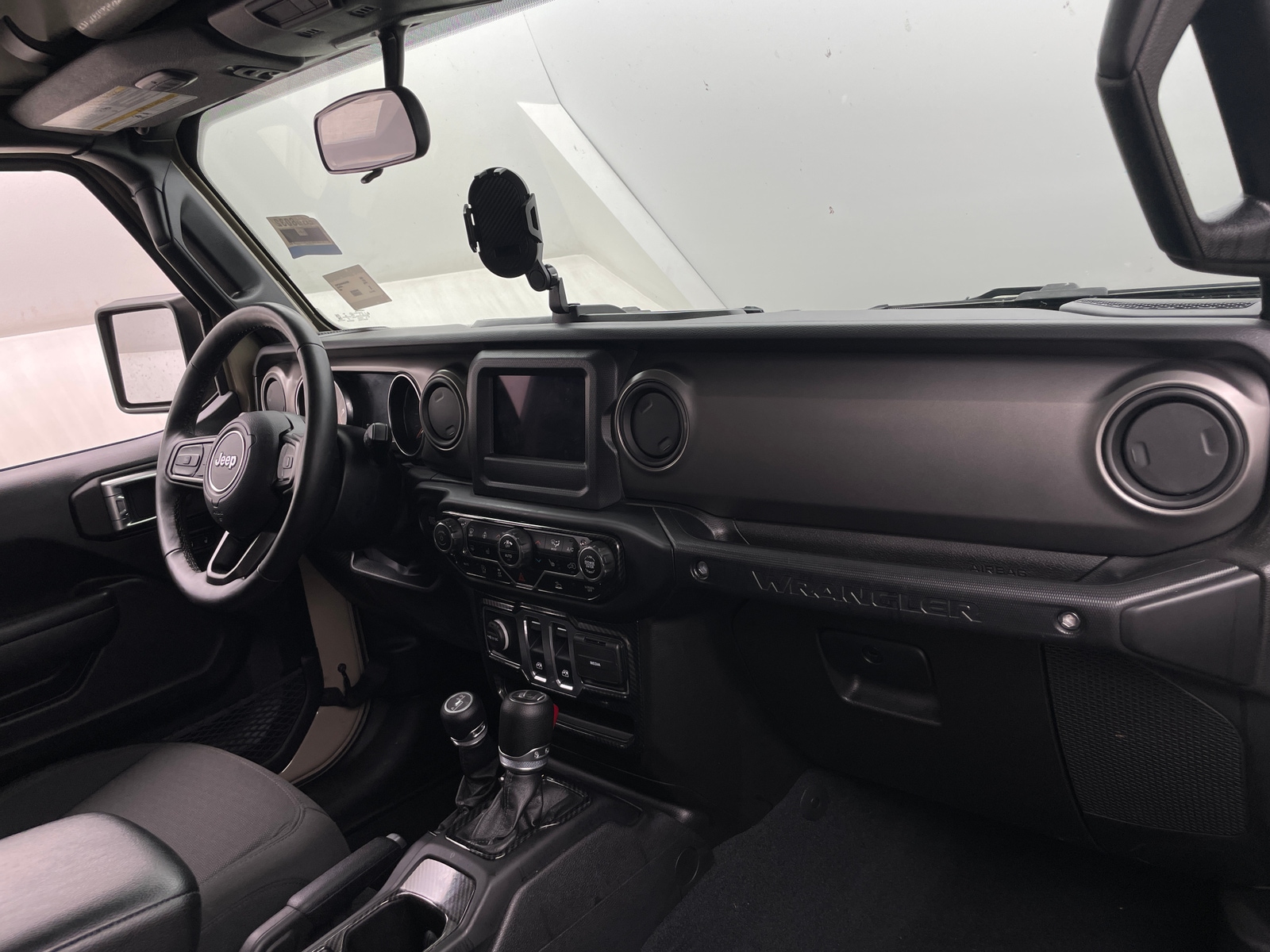 Thumbnail: 2022 Jeep Wrangler - 3