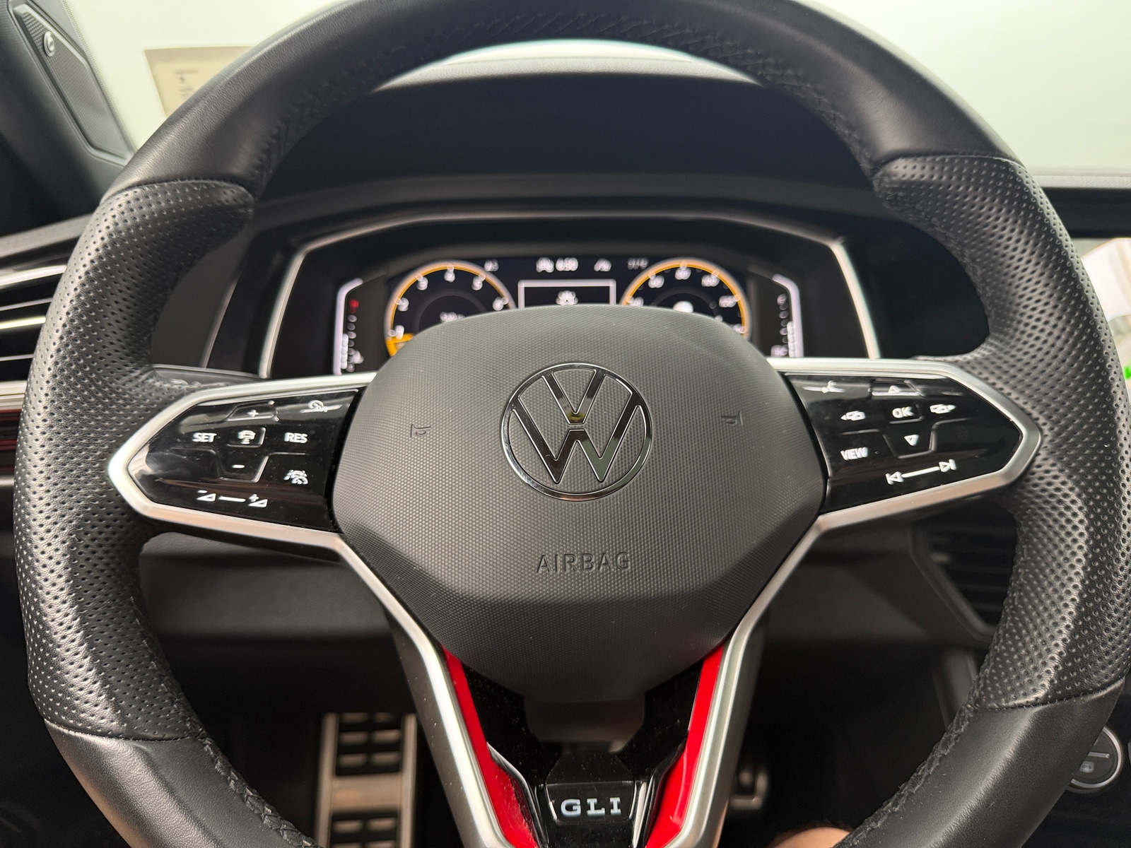 Thumbnail: 2022 Volkswagen Jetta - 4
