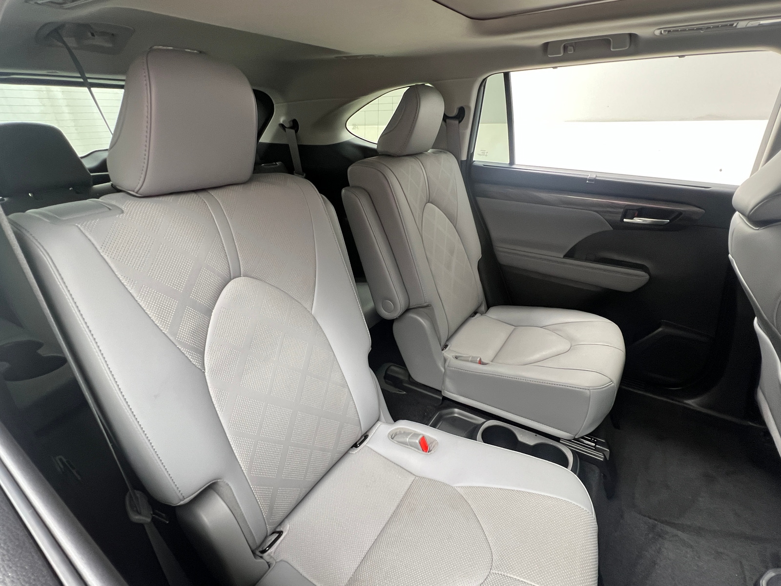 Thumbnail: 2021 Toyota Highlander - 5