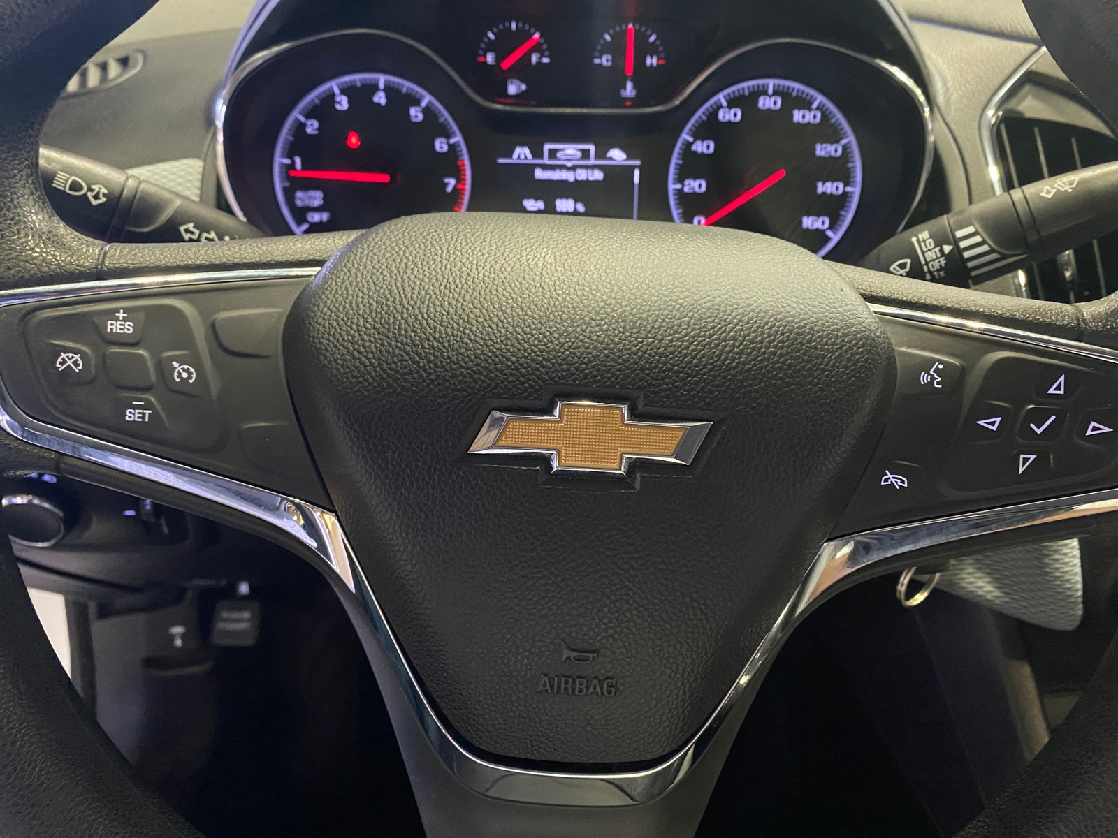 Thumbnail: 2019 Chevrolet Cruze - 5